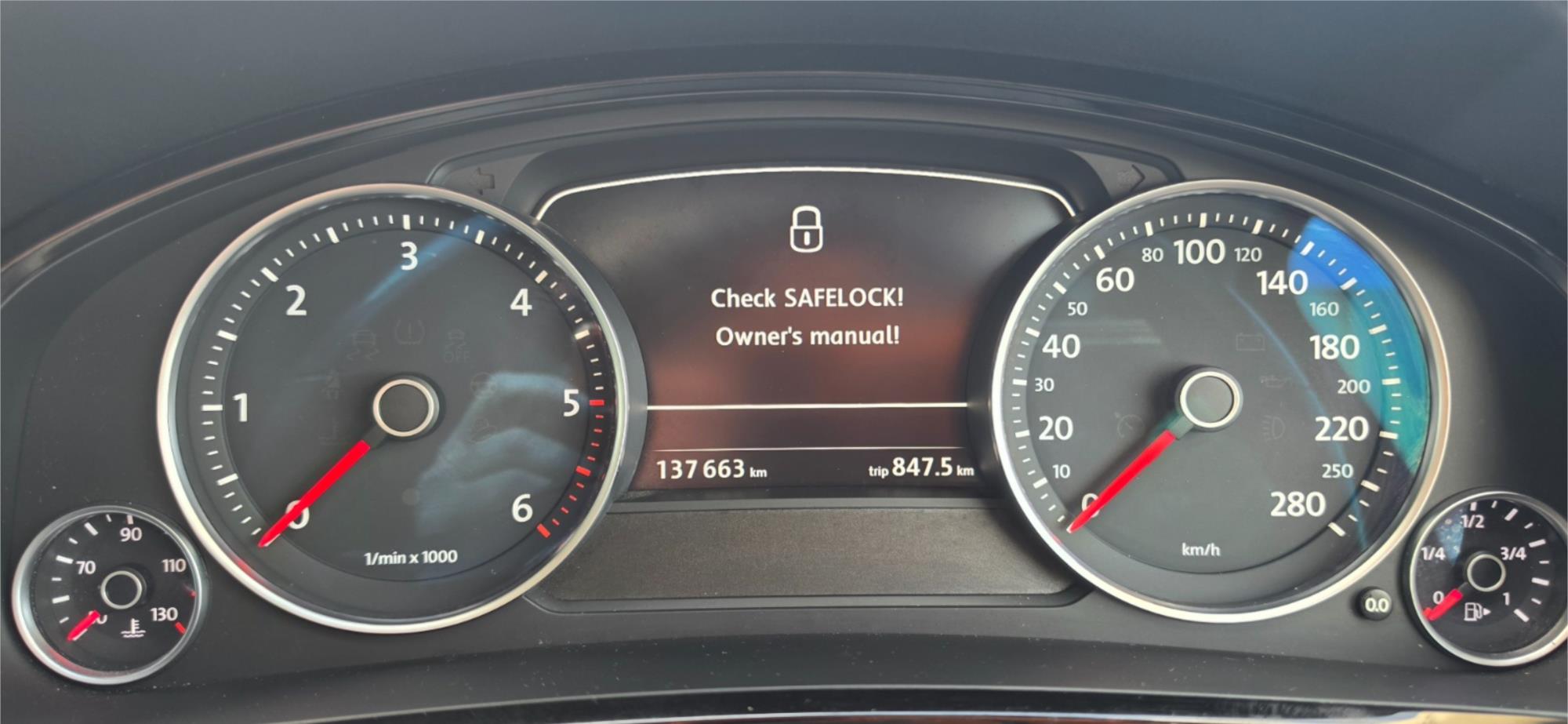 
								2016 Volkswagen Touareg 150TDI Element full									