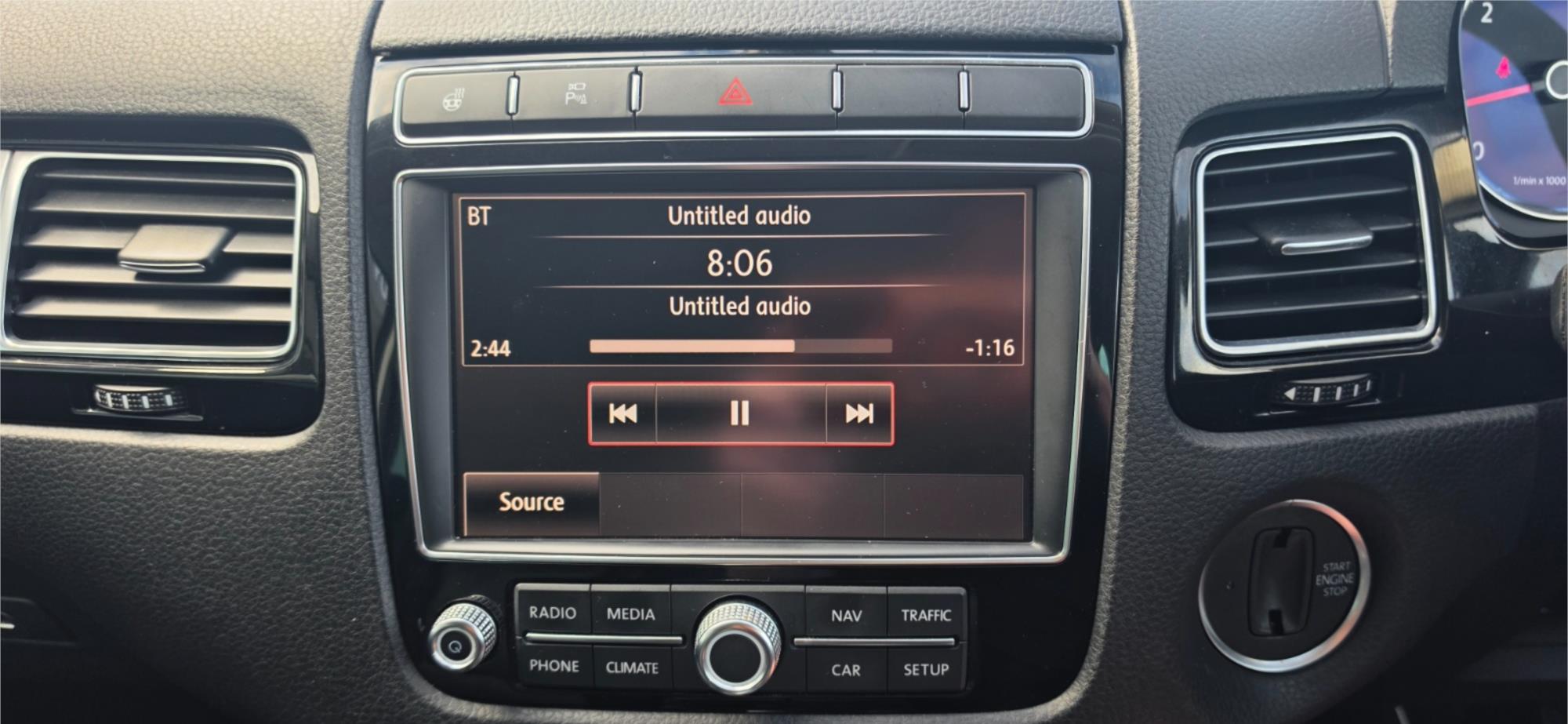 
								2016 Volkswagen Touareg 150TDI Element full									
