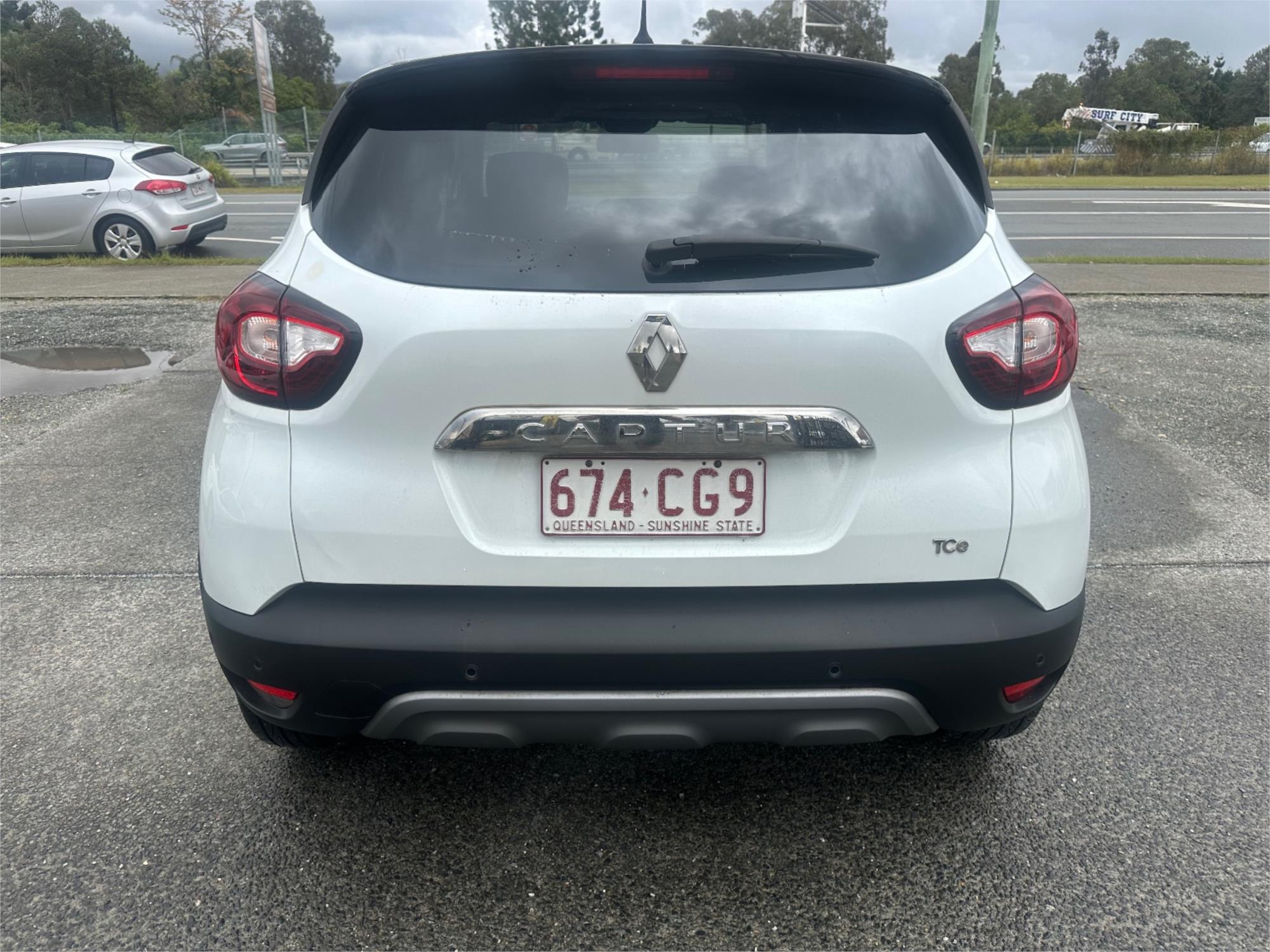
								2019 Renault Captur Intens full									