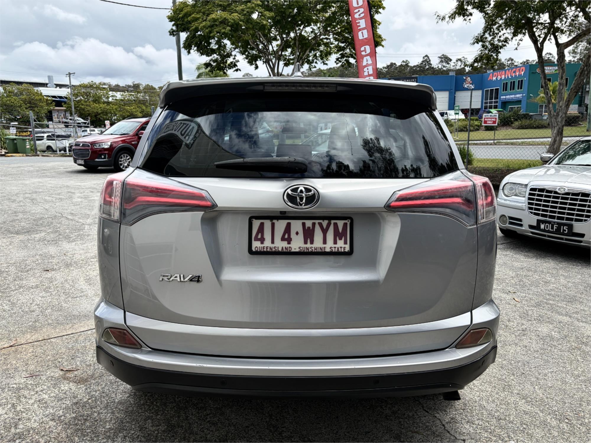 
								2016 Toyota RAV4 GX full									