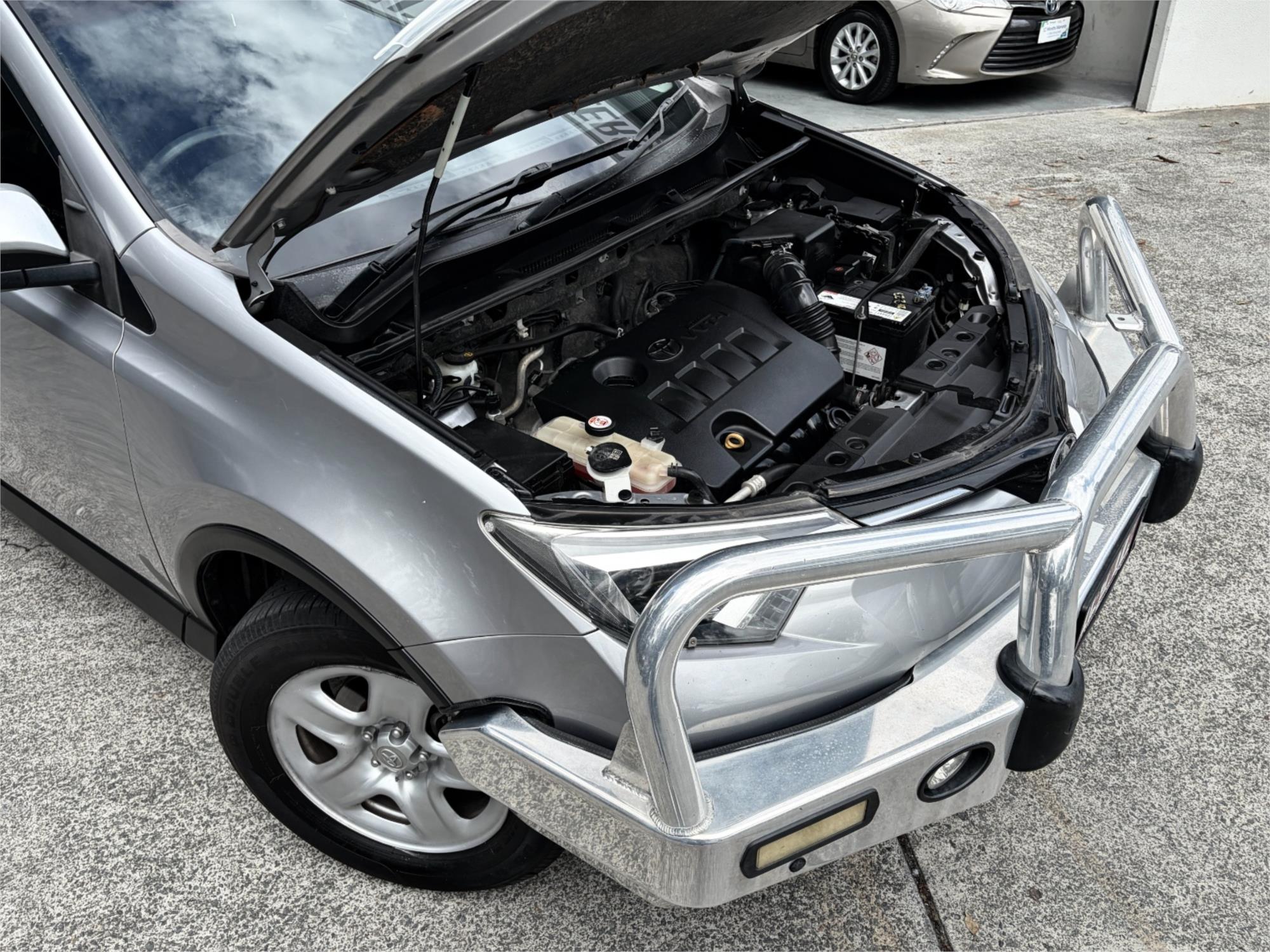 
								2016 Toyota RAV4 GX full									
