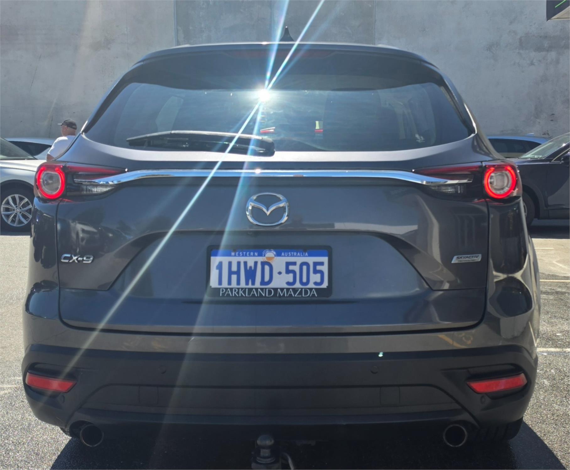 
								2016 Mazda CX-9 Touring full									