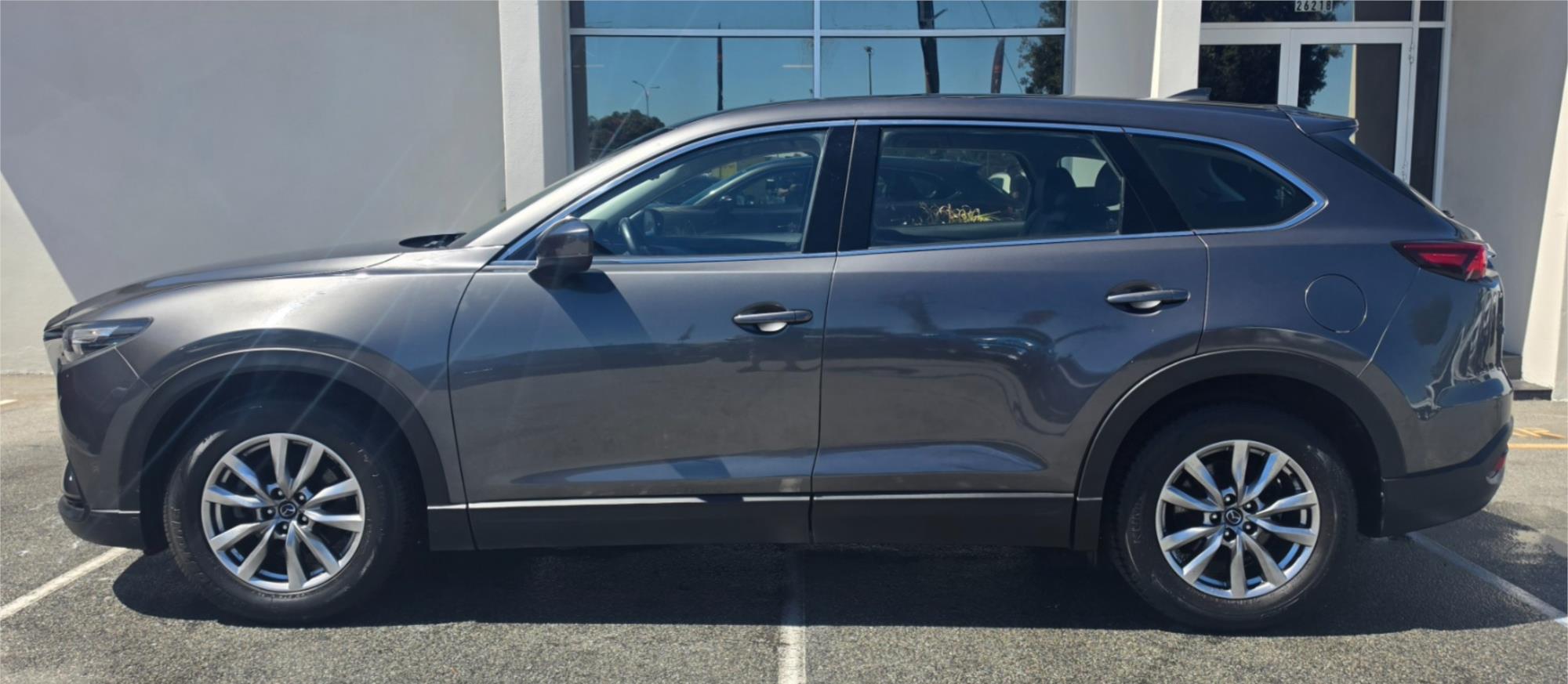
								2016 Mazda CX-9 Touring full									