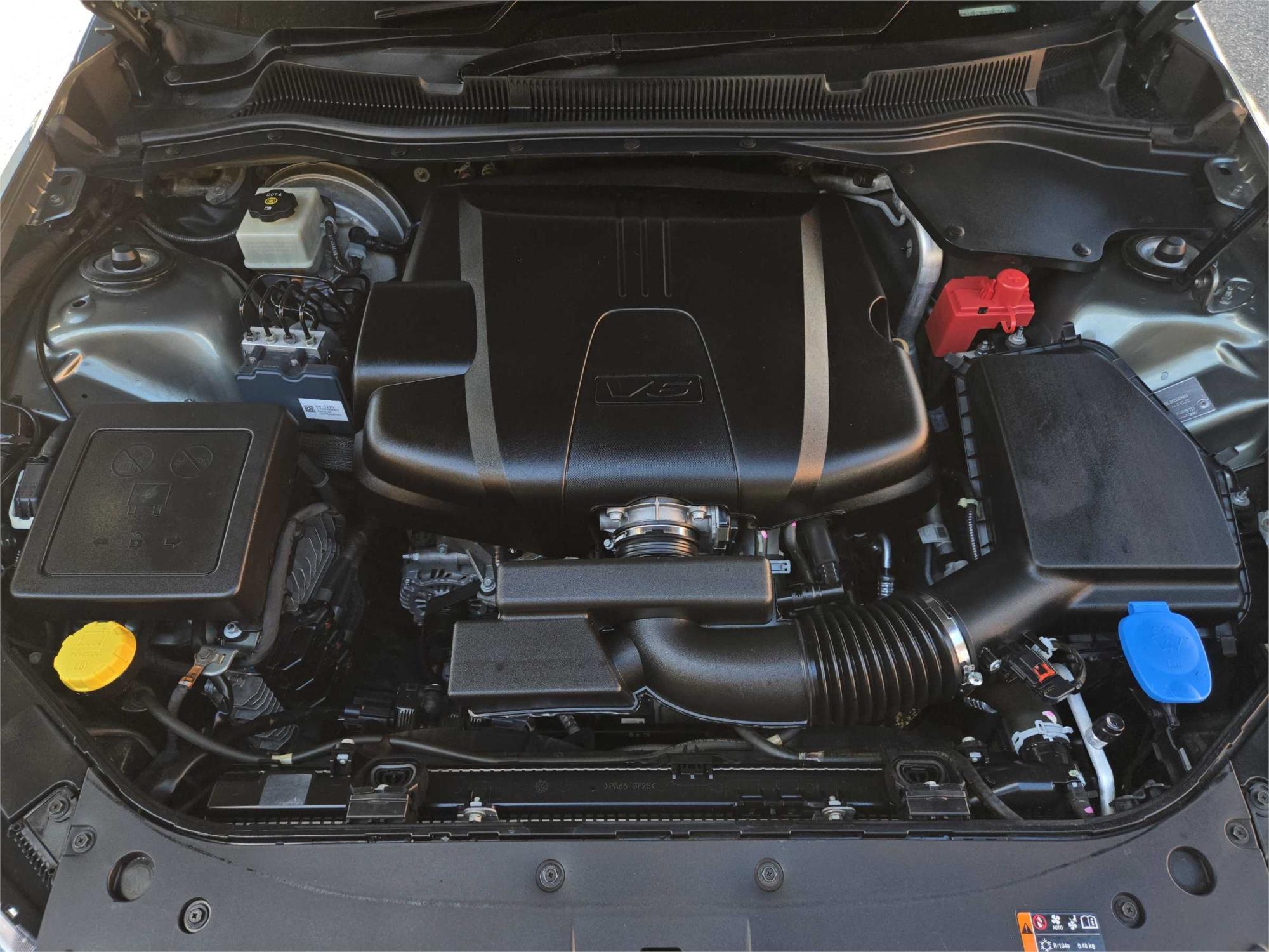 
								2013 Holden Calais V full									