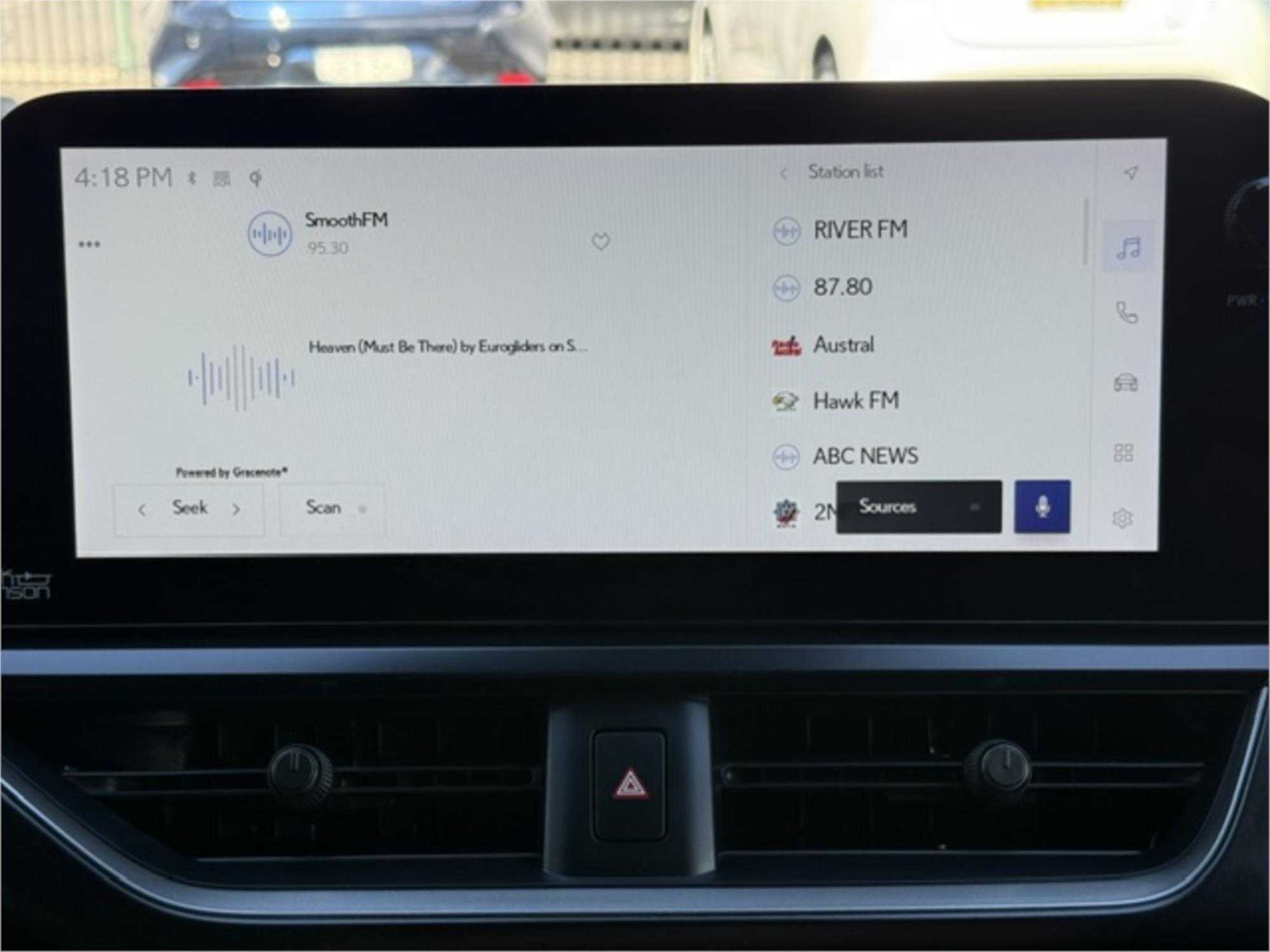 
								2023 LEXUS UX300E LUXURY full									