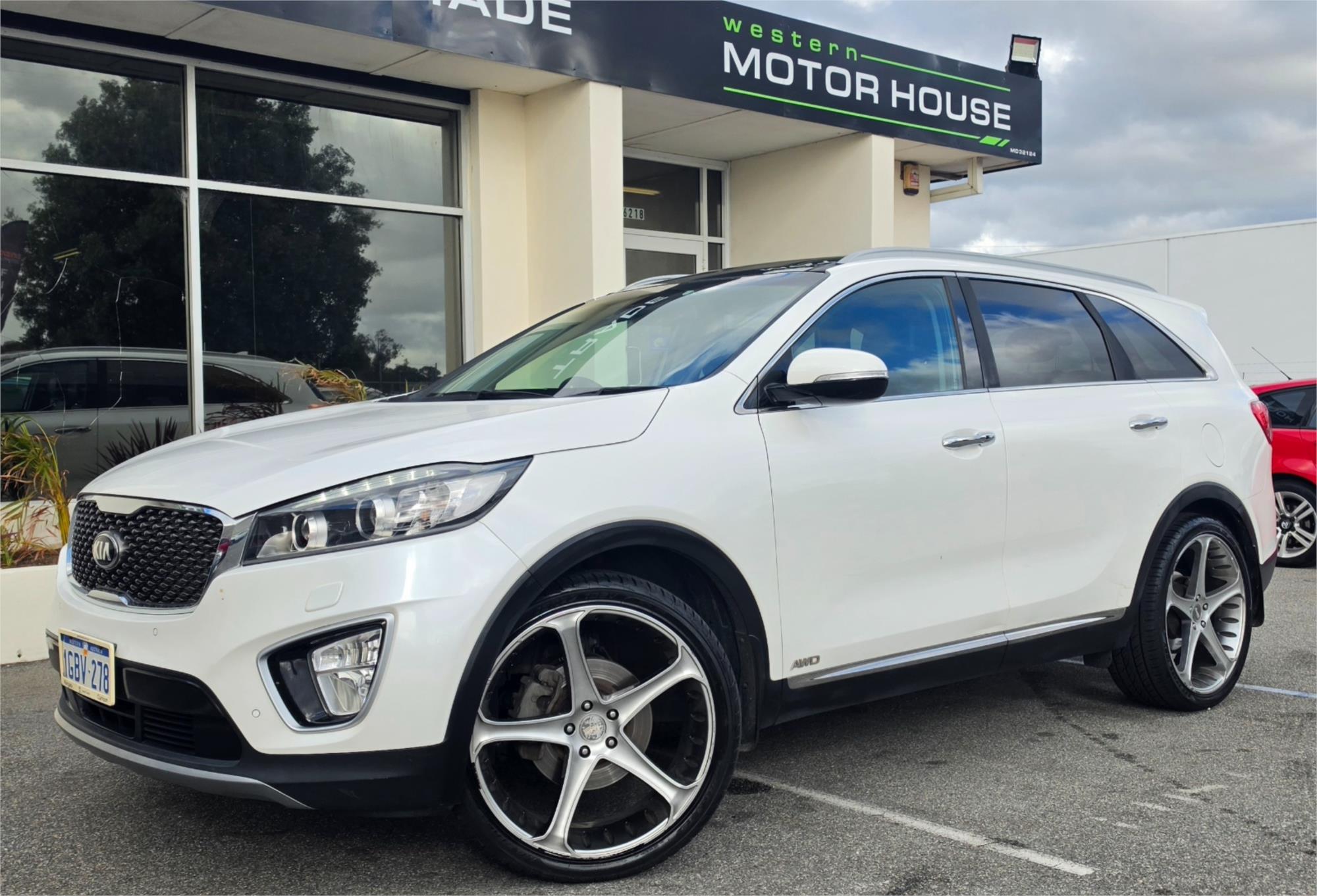 
								2015 Kia Sorento Platinum full									