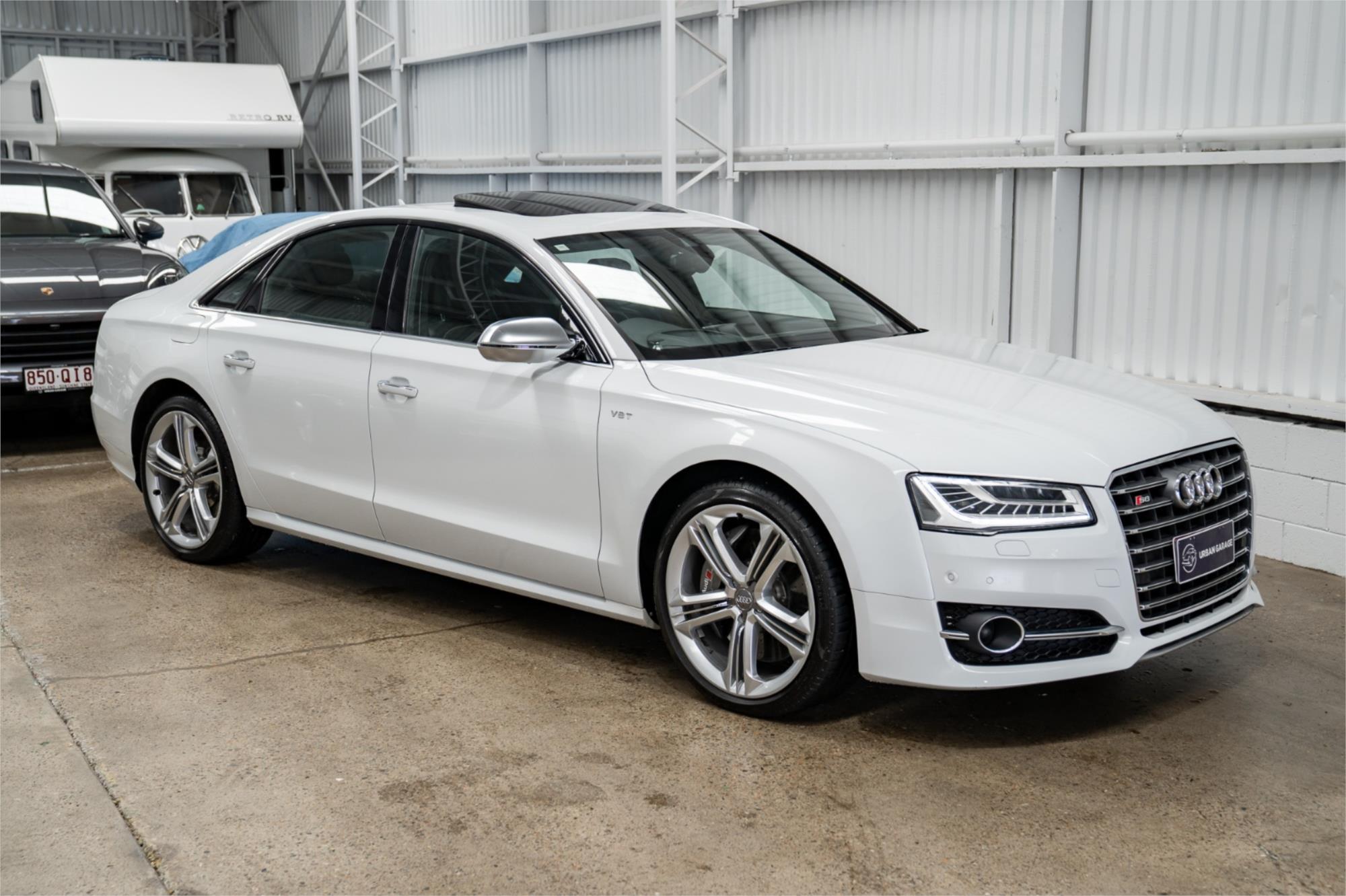 
								2014 AUDI S8 4.0 TFSI QUATTRO full									