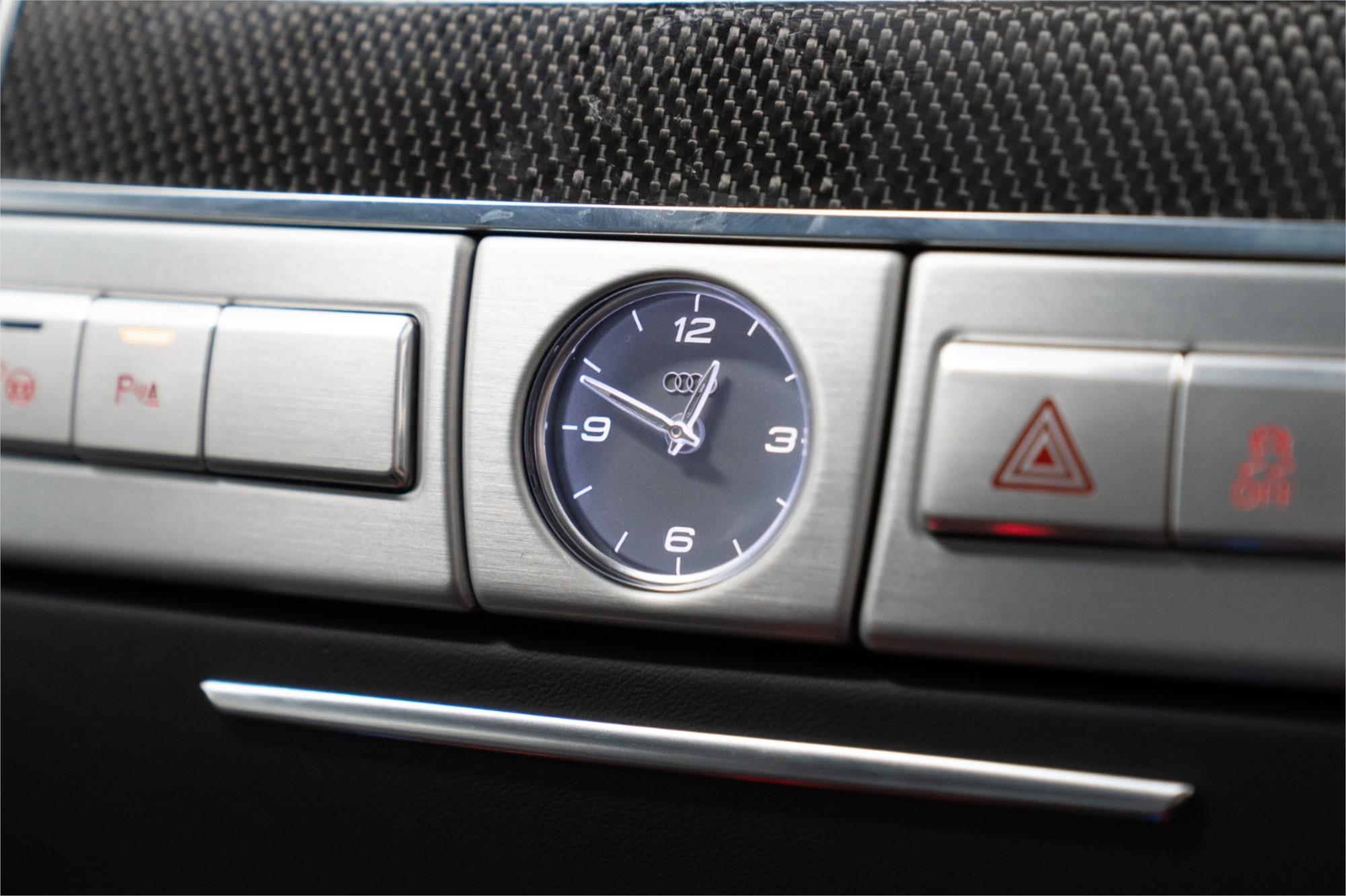 
								2014 AUDI S8 4.0 TFSI QUATTRO full									