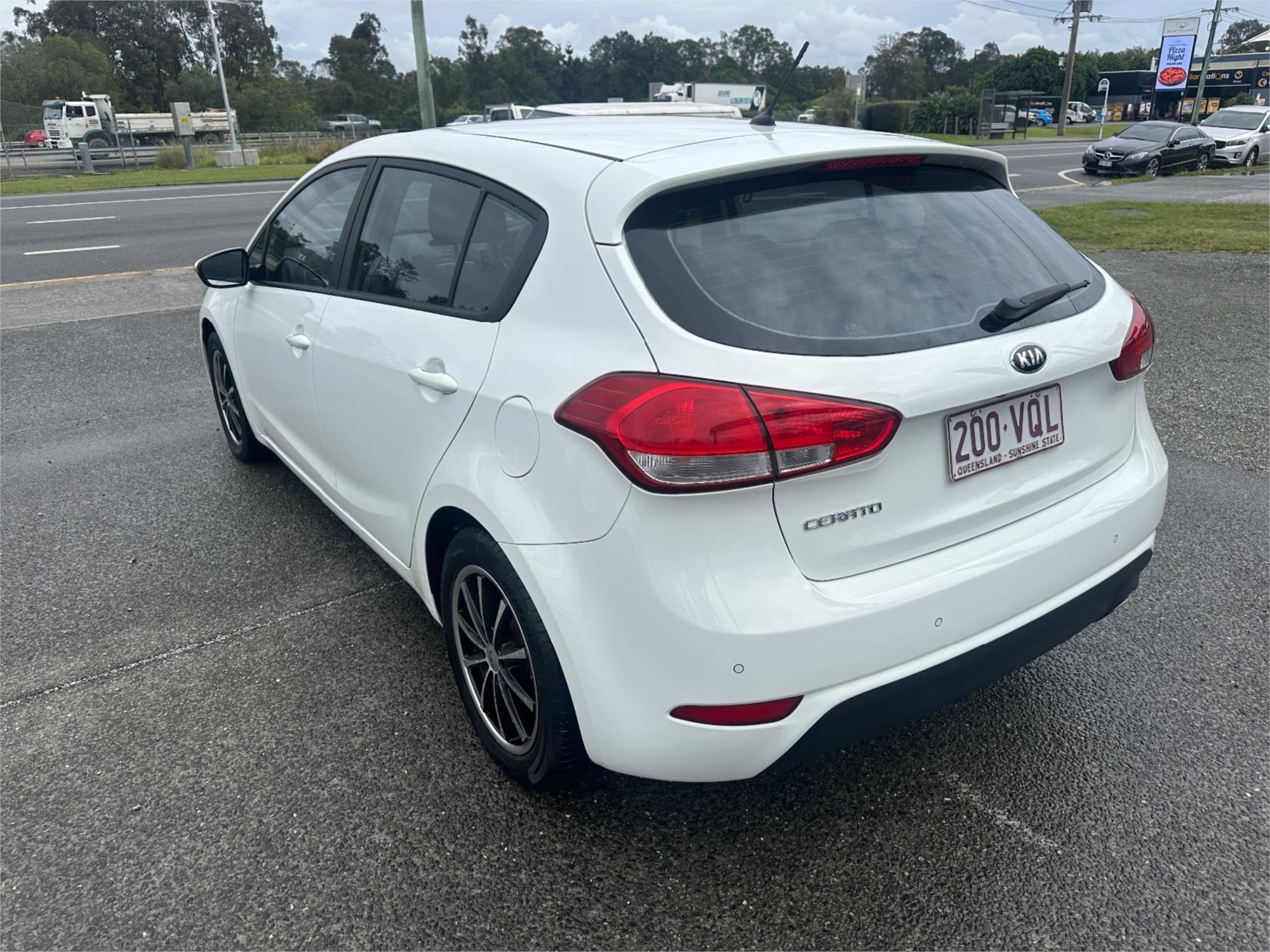 
								2015 Kia Cerato S full									