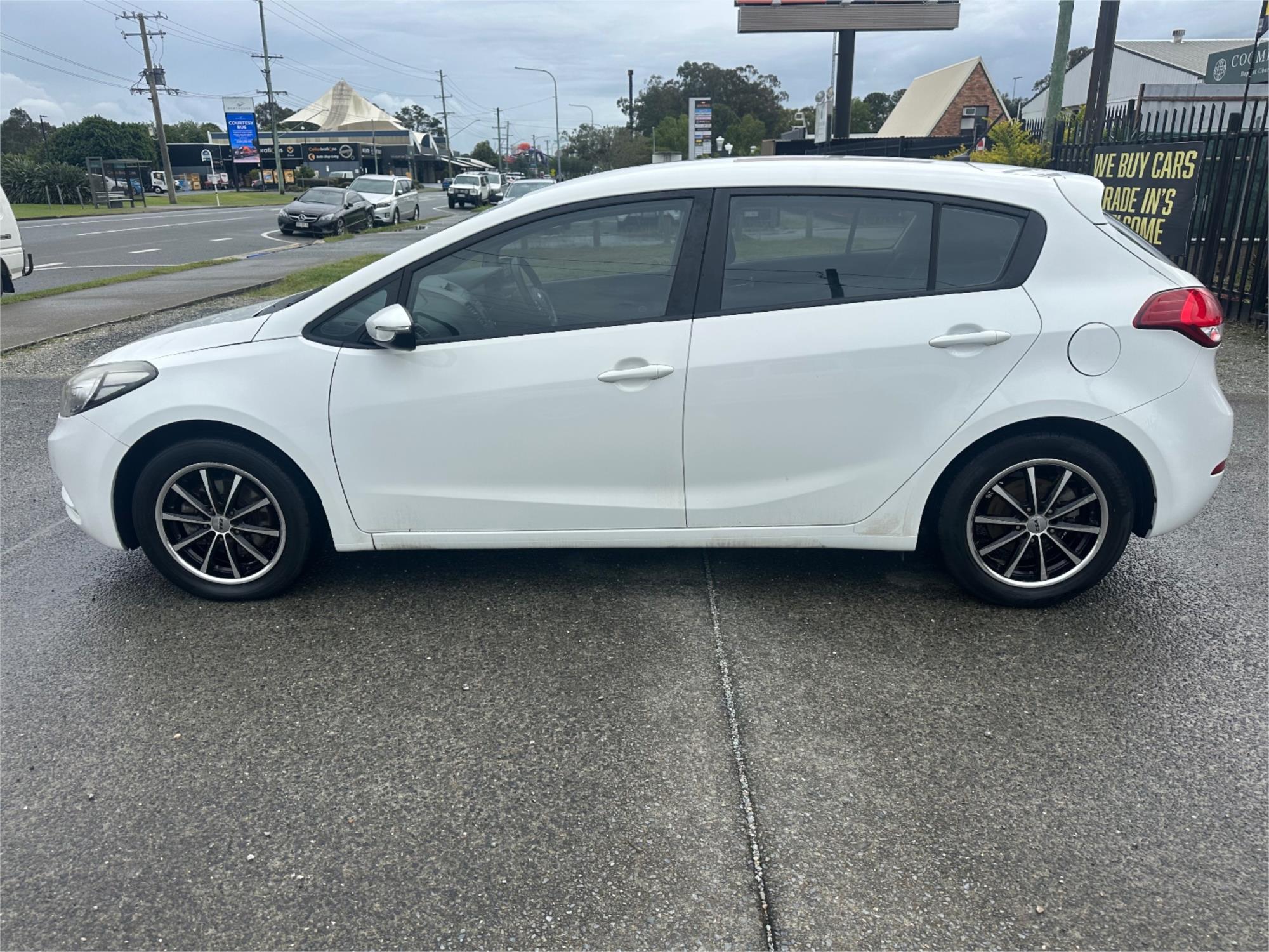 
								2015 Kia Cerato S full									