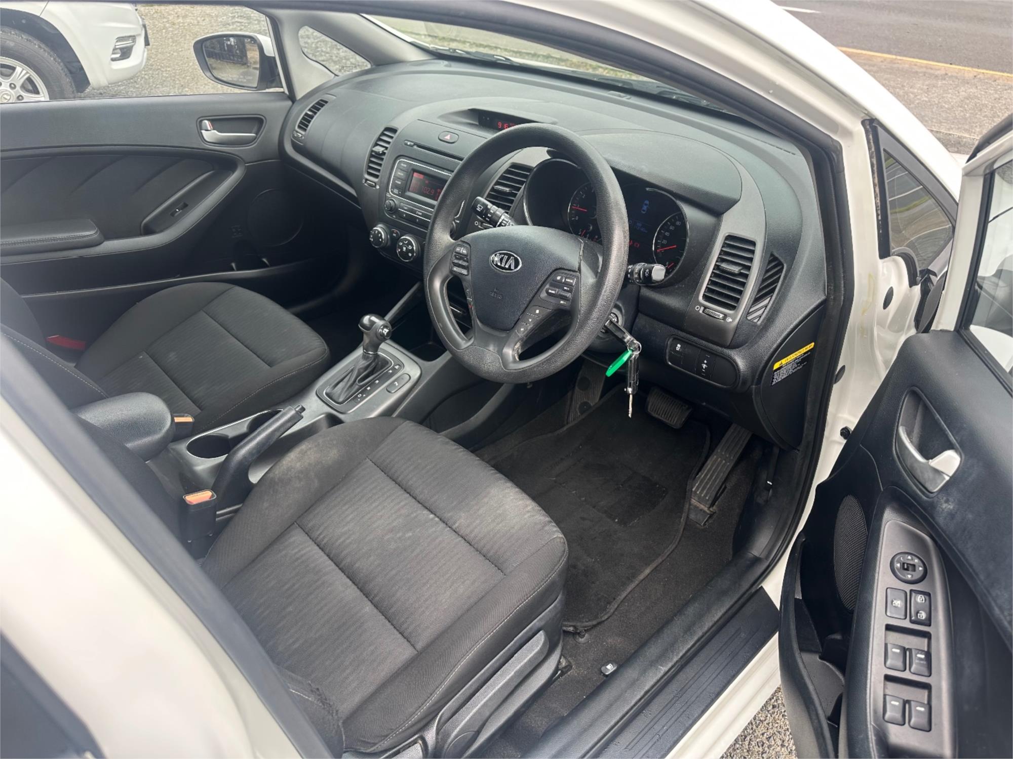 
								2015 Kia Cerato S full									
