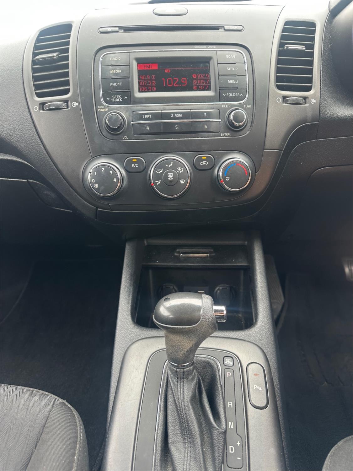 
								2015 Kia Cerato S full									