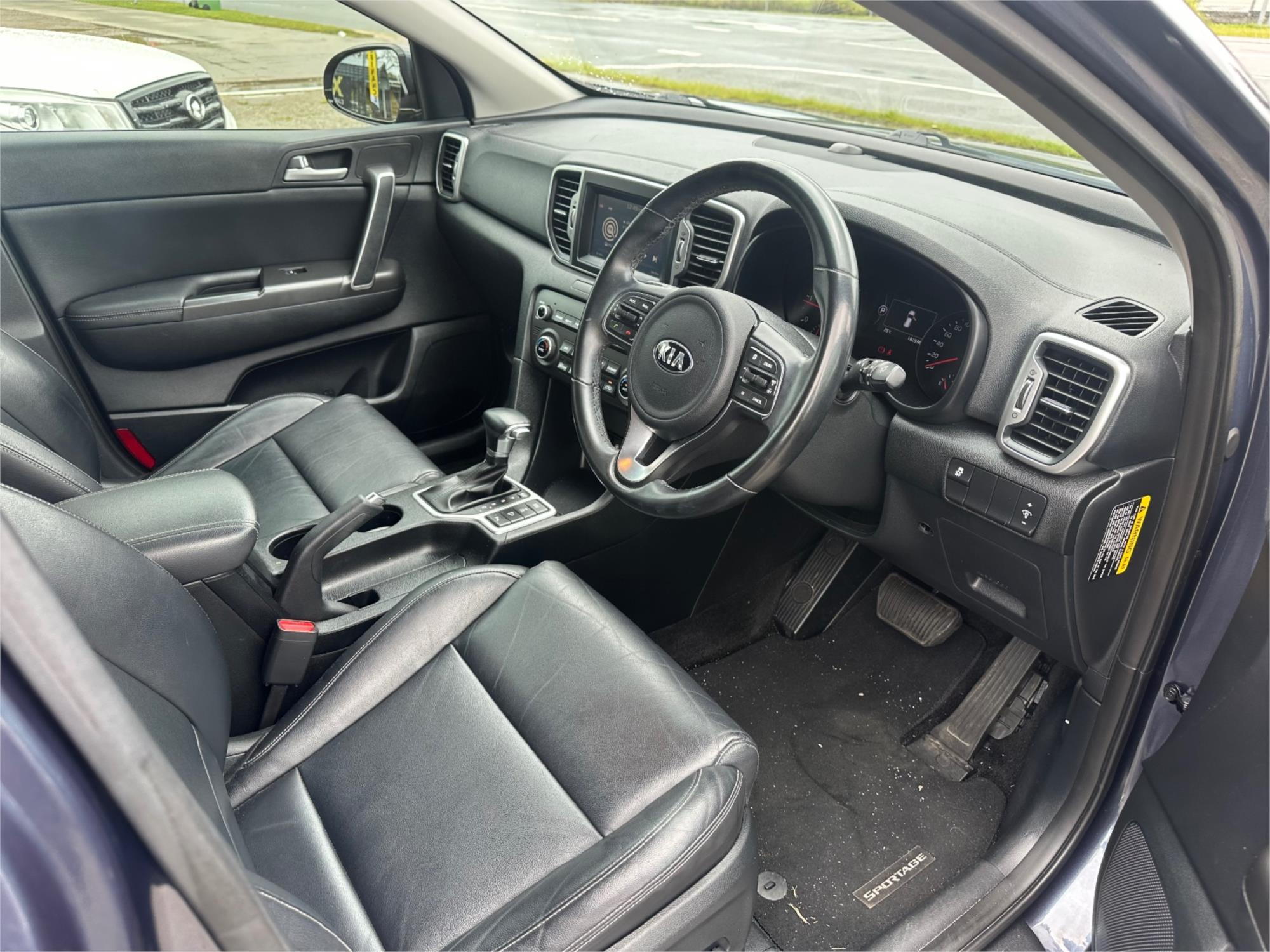 
								2017 Kia Sportage SLi full									