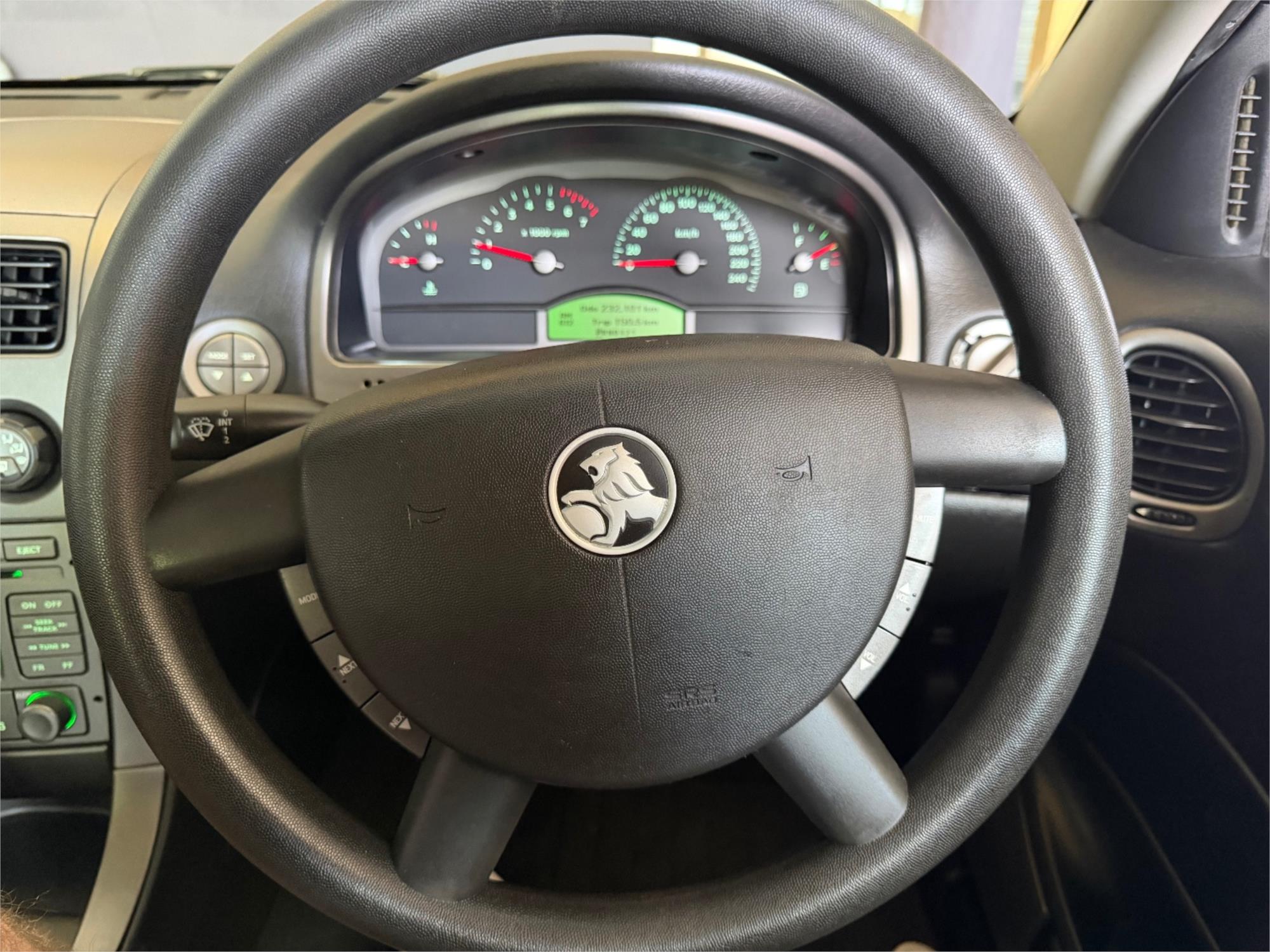 
								2004 HOLDEN COMMODORE EXECUTIVE full									