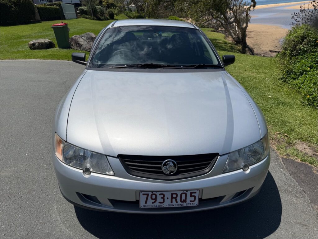 2004 HOLDEN COMMODORE EXECUTIVE