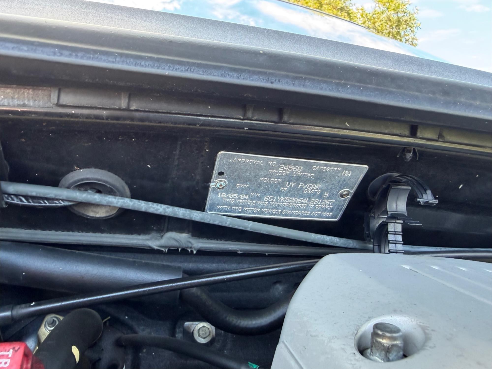 
								2004 HOLDEN COMMODORE EXECUTIVE full									