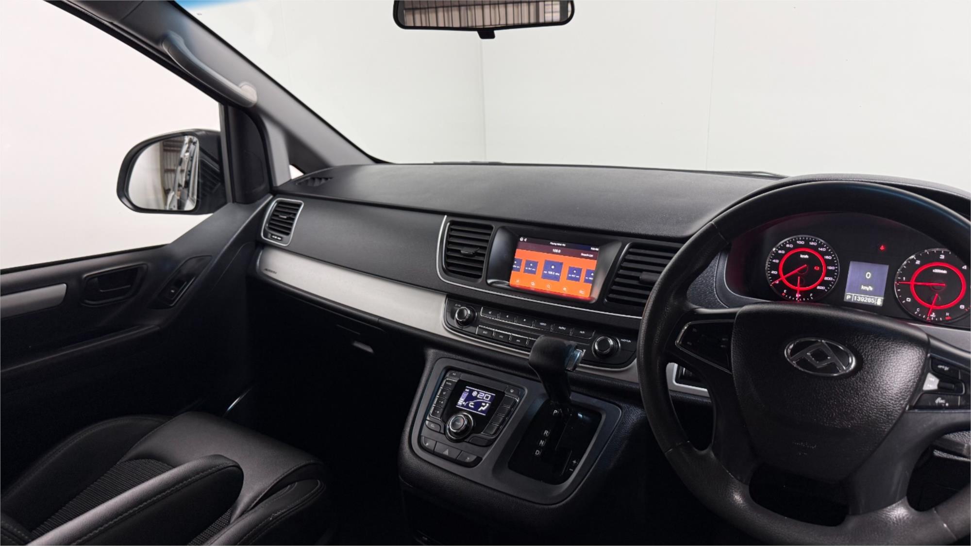 
								2020 LDV G10 LIFT DOOR full									