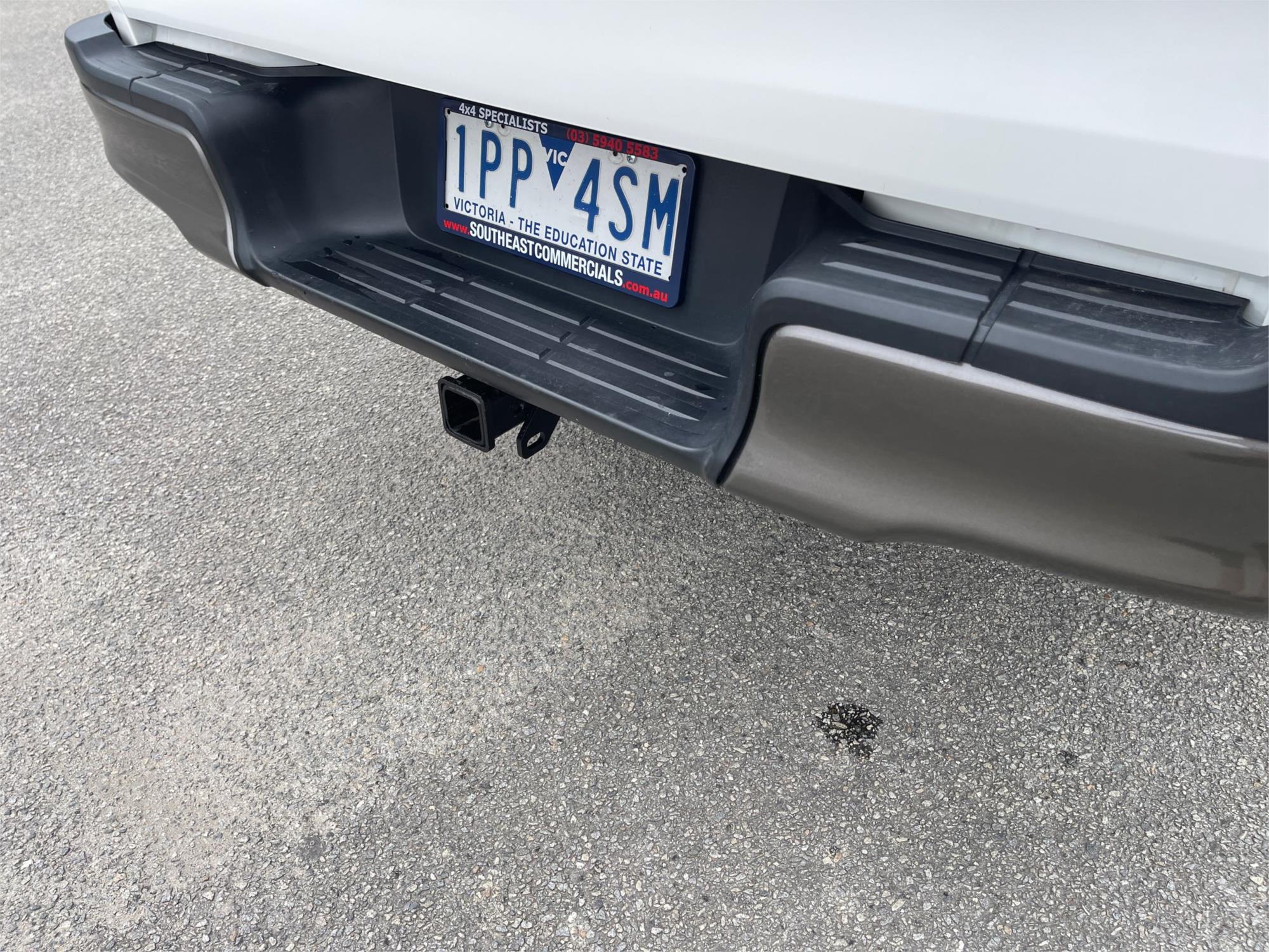
								2019 Toyota Hilux SR full									