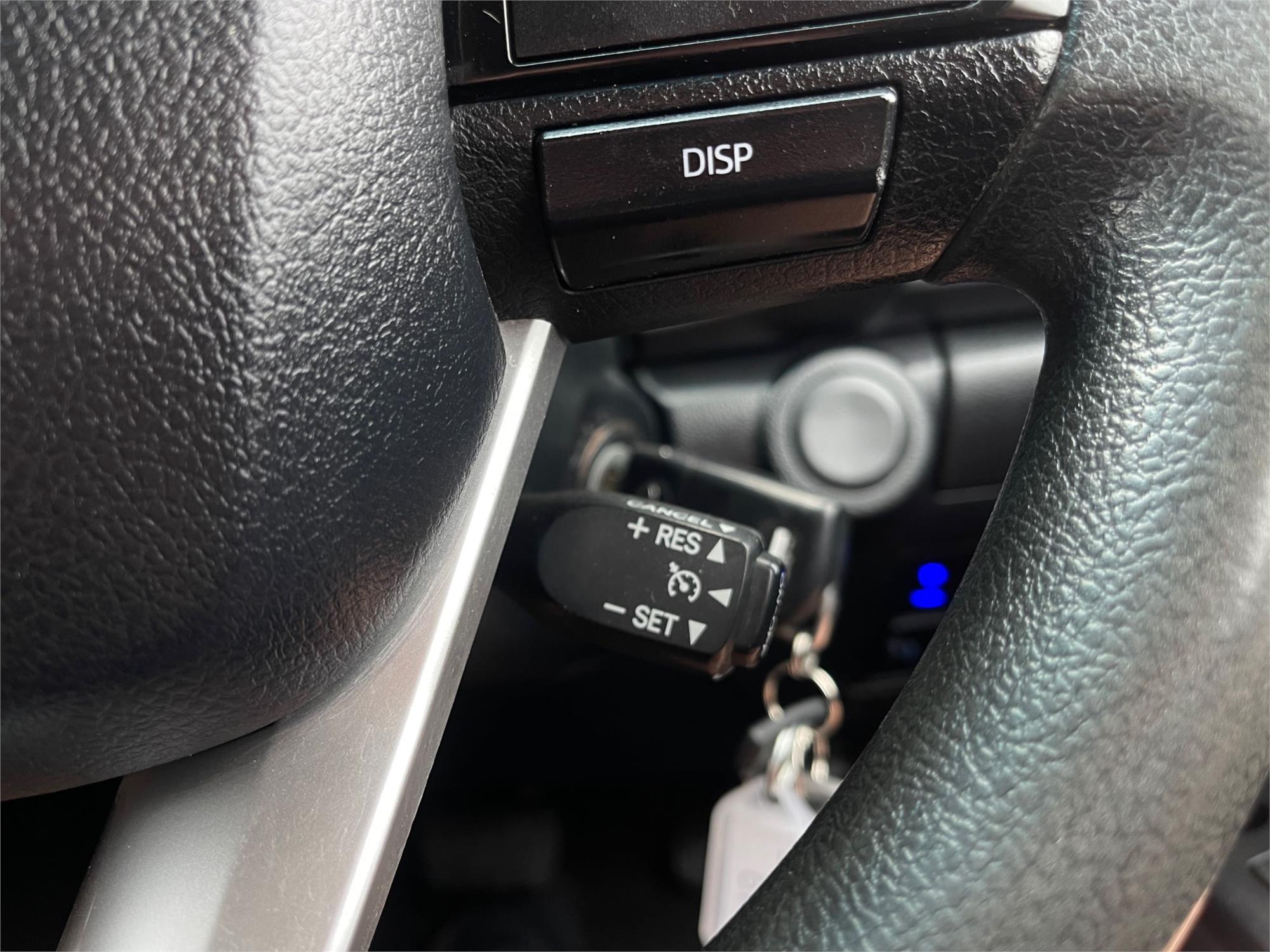 
								2019 Toyota Hilux SR full									