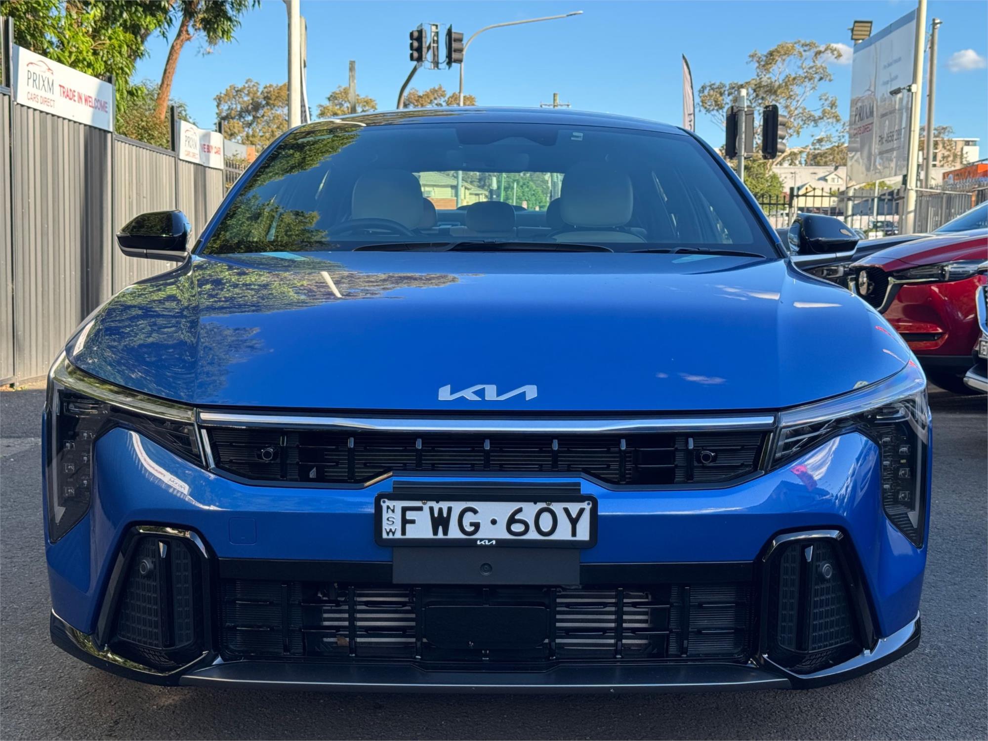 
								2025 Kia K4 GT-Line full									