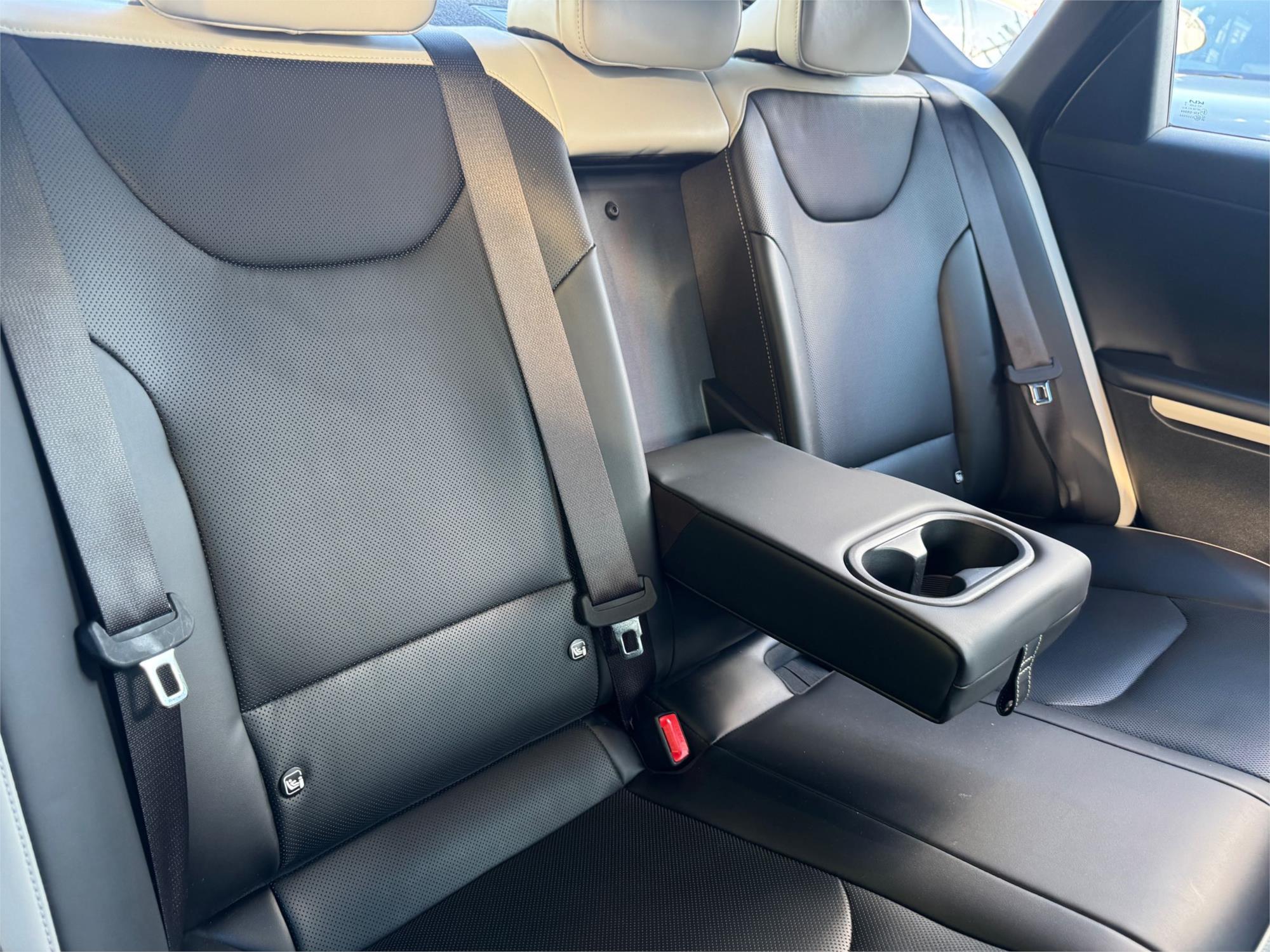 
								2025 Kia K4 GT-Line full									
