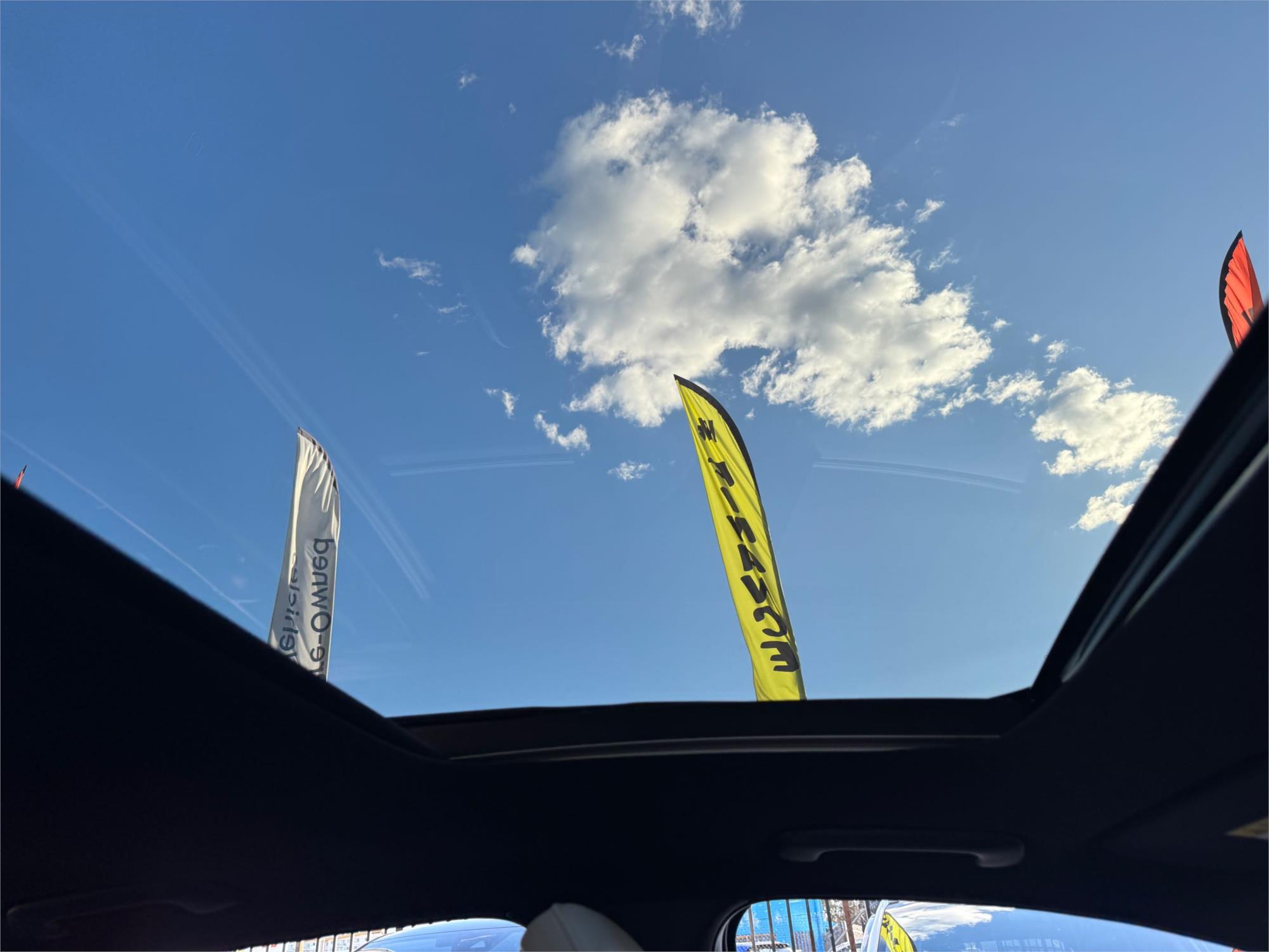 
								2025 Kia K4 GT-Line full									