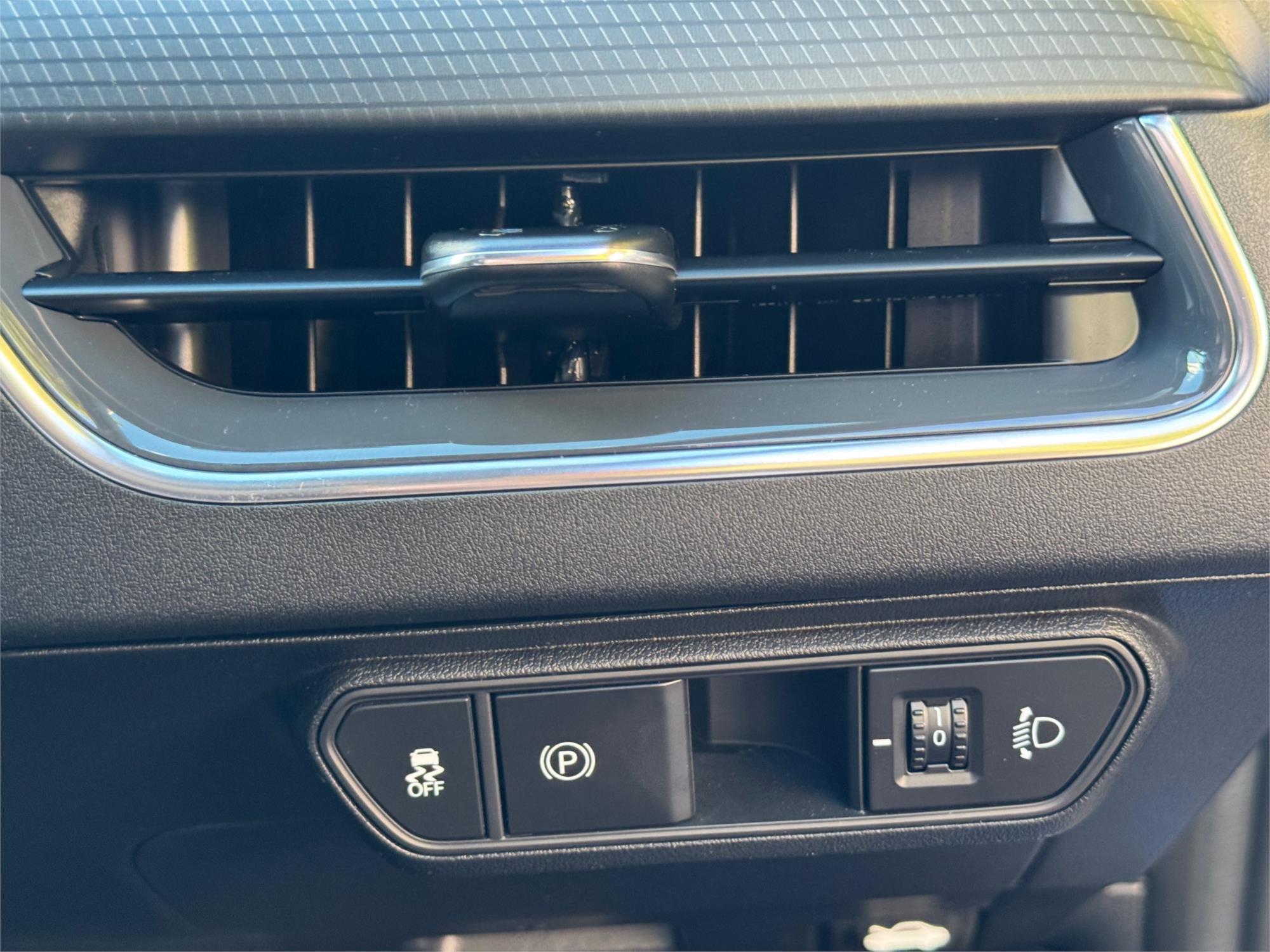 
								2025 Kia K4 GT-Line full									