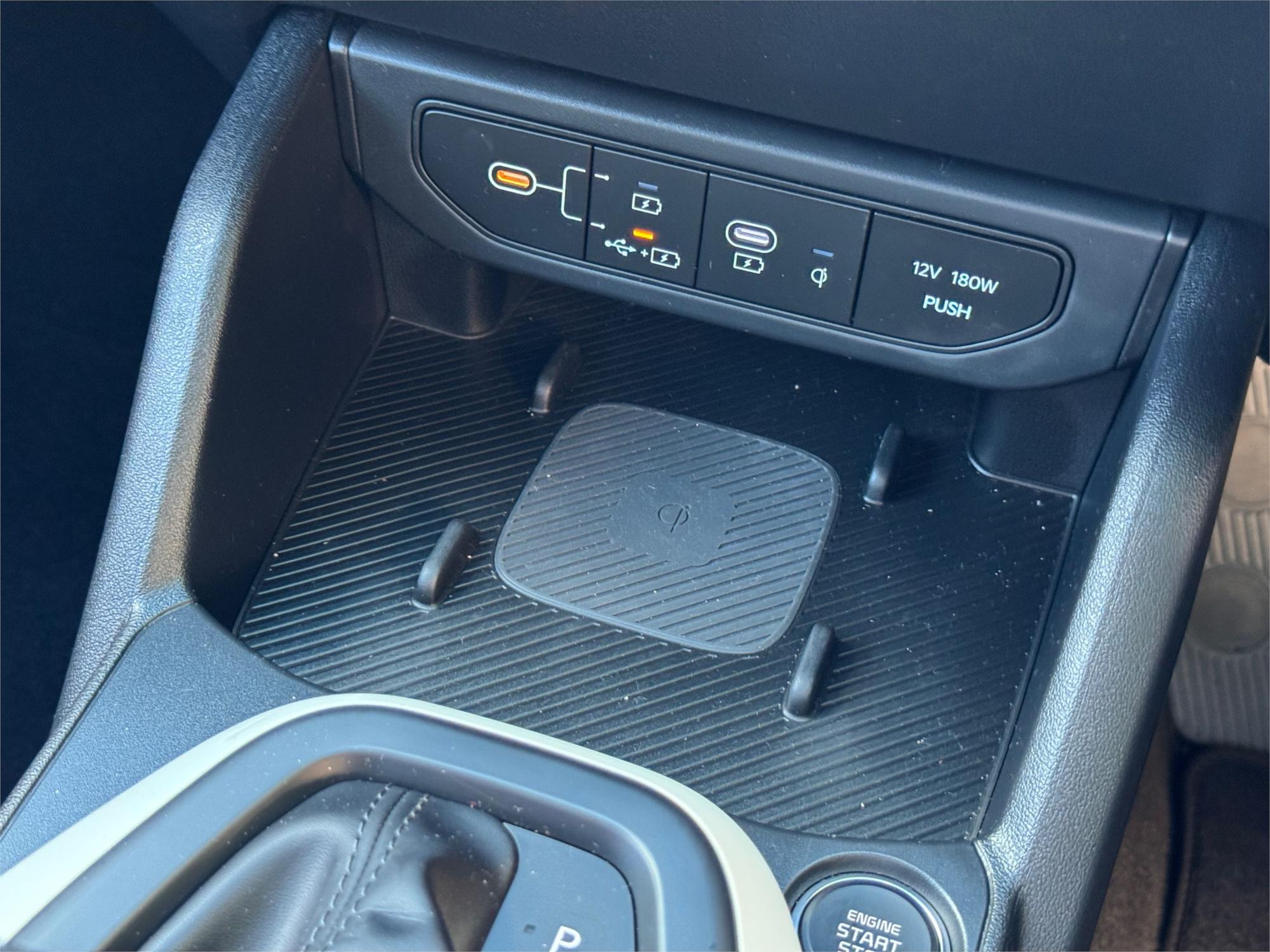 
								2025 Kia K4 GT-Line full									