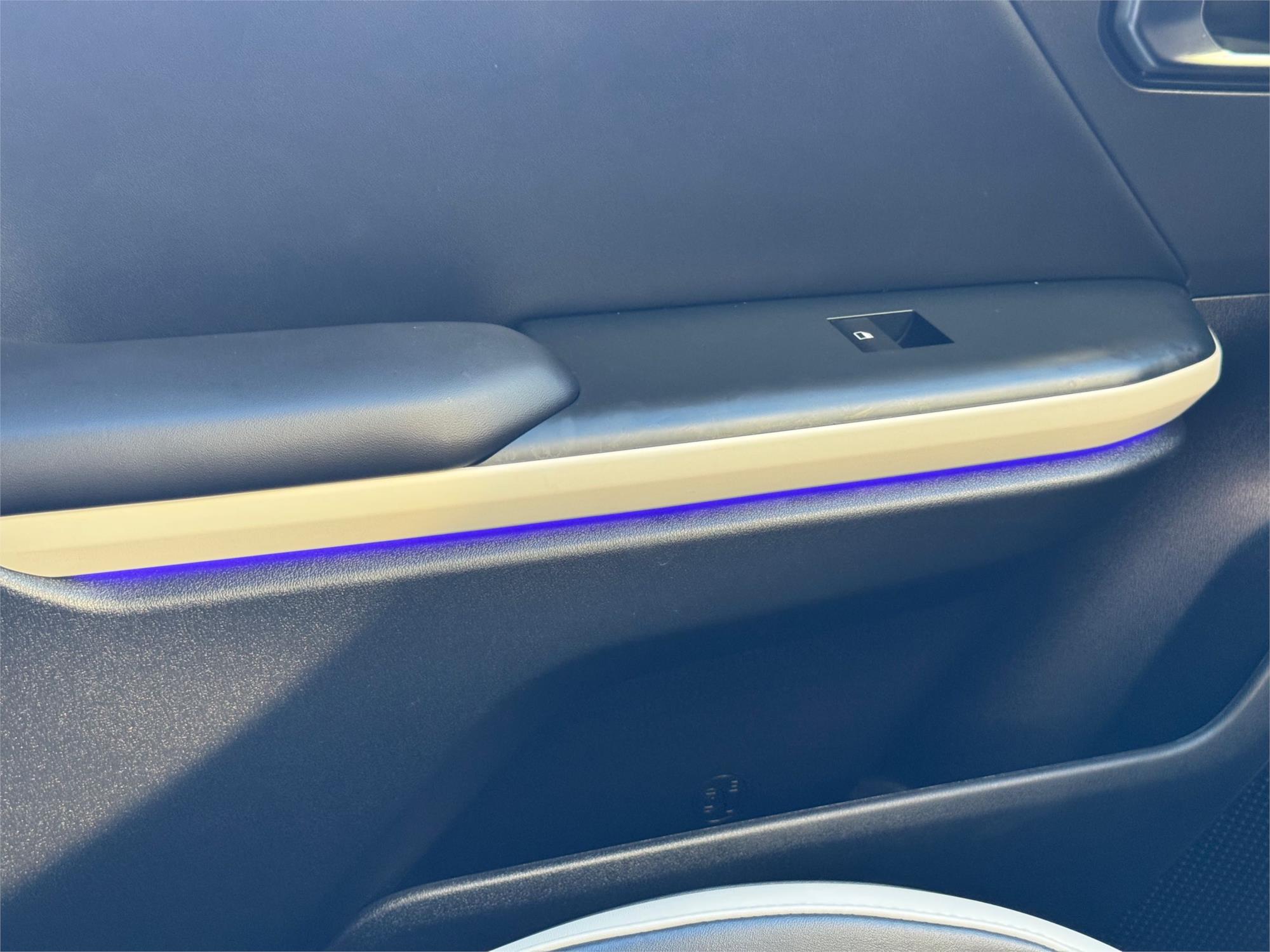 
								2025 Kia K4 GT-Line full									