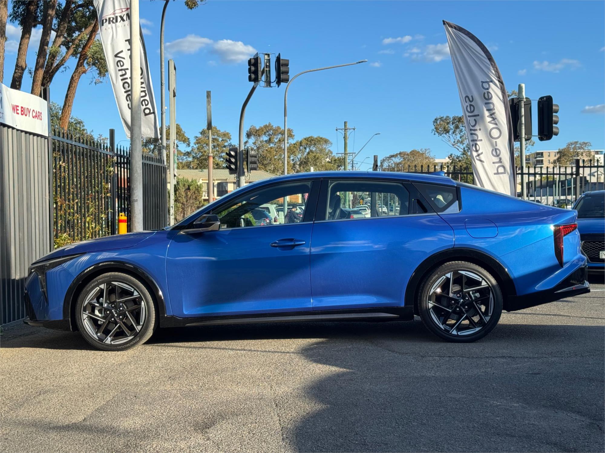 
								2025 Kia K4 GT-Line full									