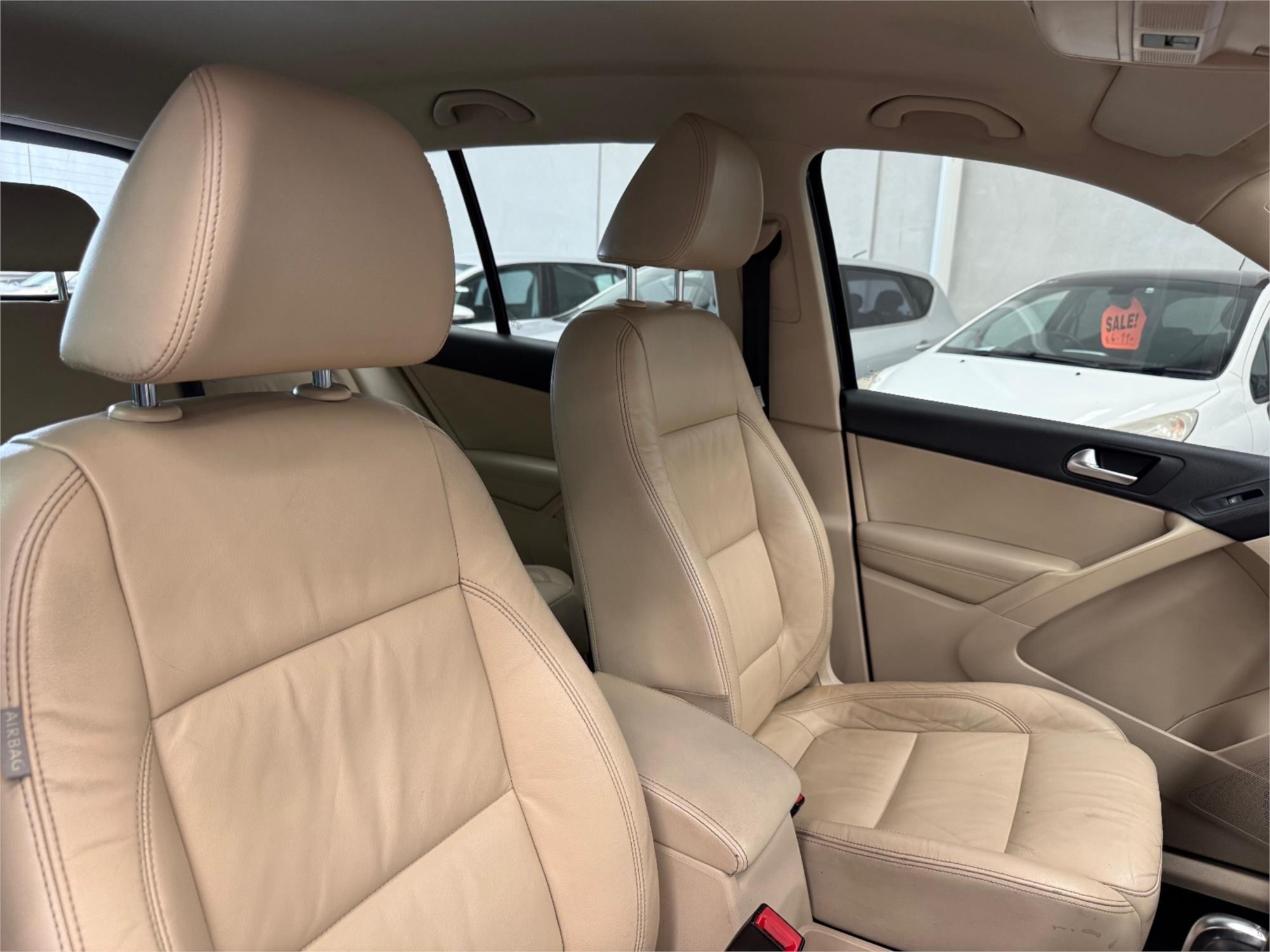 
								2010 VOLKSWAGEN TIGUAN 125 TSI full									