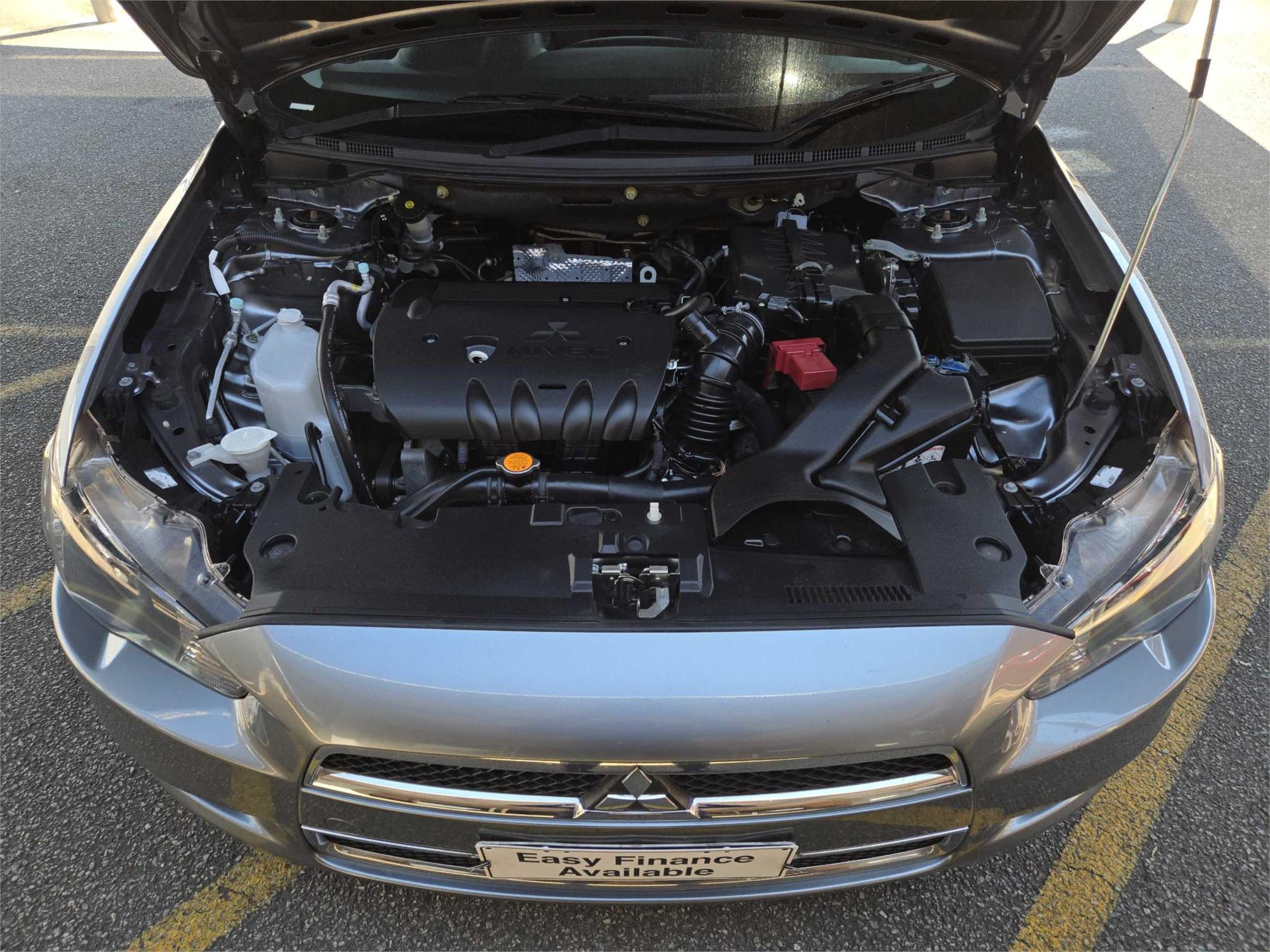 
								2012 Mitsubishi Lancer LX full									