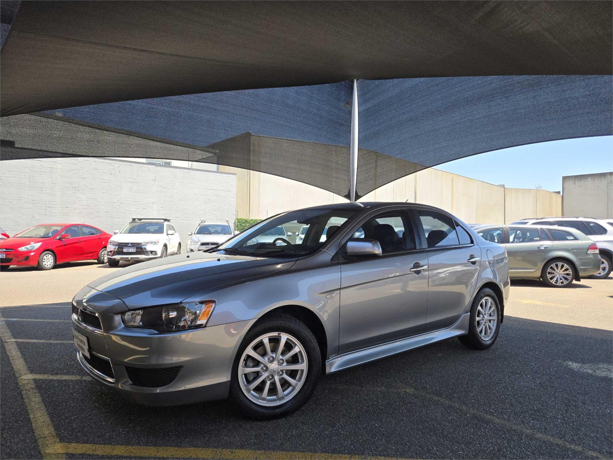 
								2012 Mitsubishi Lancer LX full									