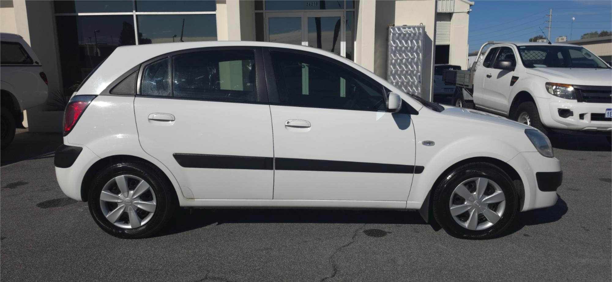 
								2008 Kia Rio EX full									