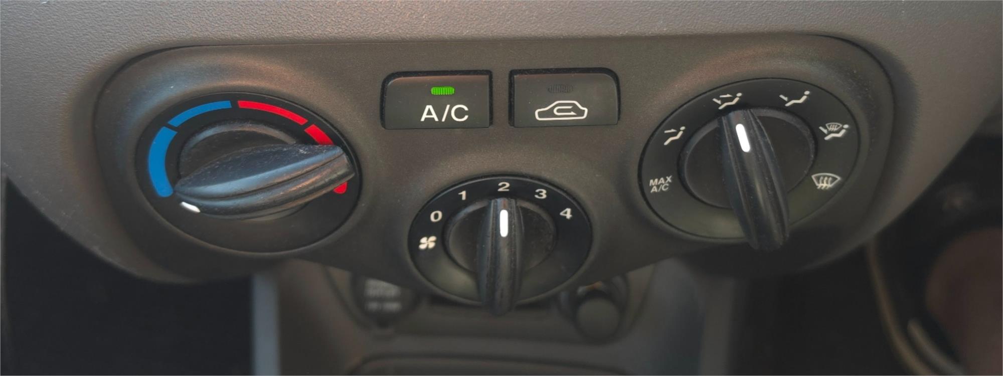 
								2008 Kia Rio EX full									