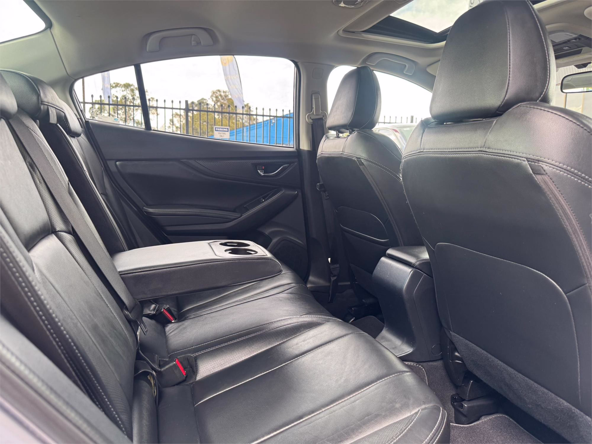 
								2018 Subaru Impreza 2.0i-S full									