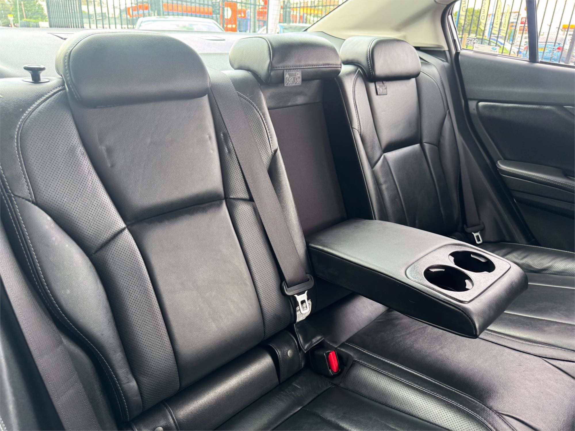 
								2018 Subaru Impreza 2.0i-S full									