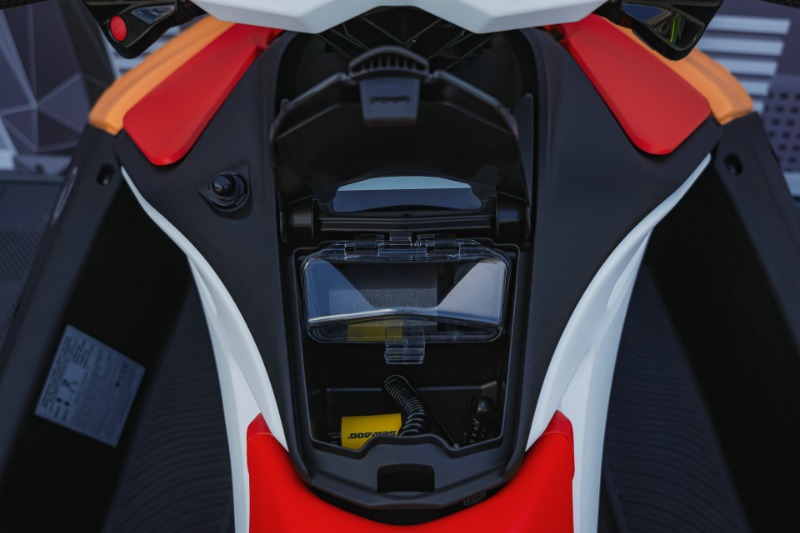 
								2026 SEA-DOO SPARK 2UP S/N 9000240 full									