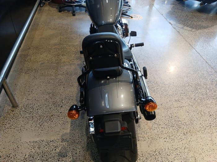 
								Harley-Davidson Breakout 114 (FXBRS) Softail full									