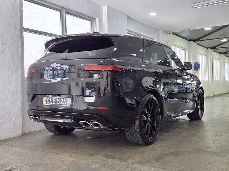 
								Land Rover Range Rover Sport (2023) full									