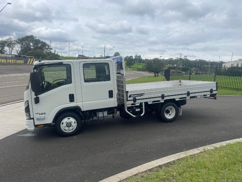 
								Isuzu N Series NNR 45-150 DT C34 Euro 6 (2026) full									