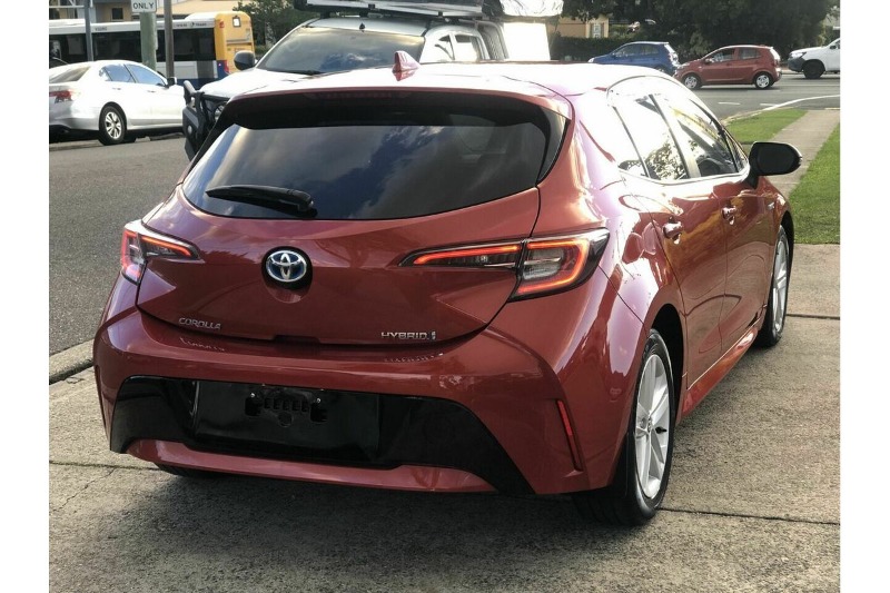 
								Toyota Corolla SX Hybrid ZWE211R (2018) full									