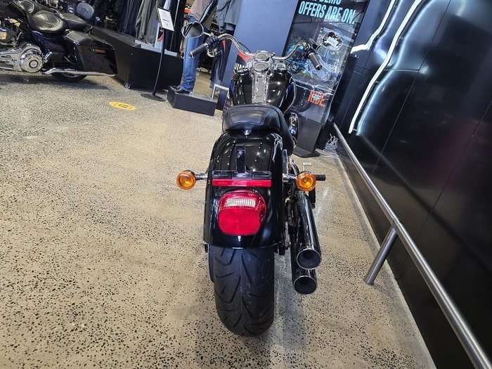 
								Harley-Davidson Low Rider 107 (FXLR) Softail full									
