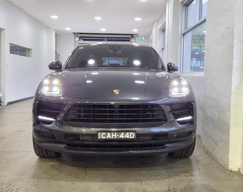 
								Porsche Macan (2020) full									