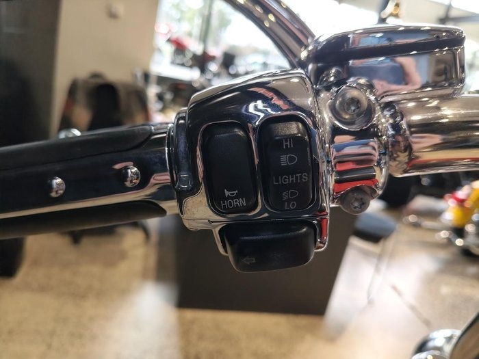 
								Harley-Davidson CVO Dyna Fat Bob (FXDFSE) CVO full									