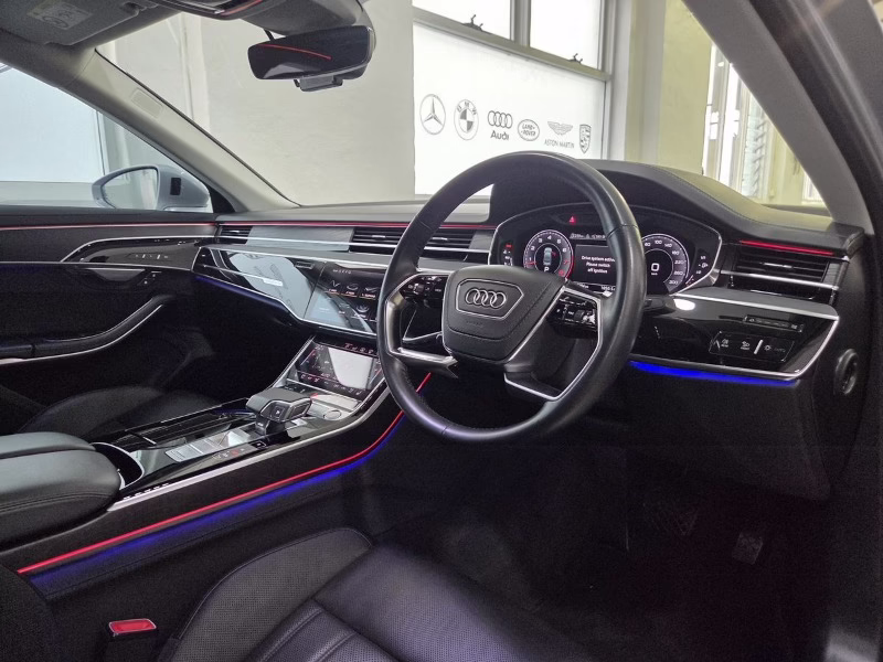 
								Audi A8 (2020) full									