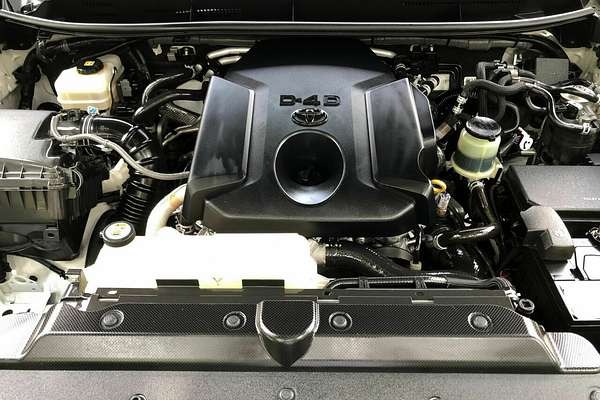 
								Toyota Landcruiser Prado VX GDJ150R (2017) full									
