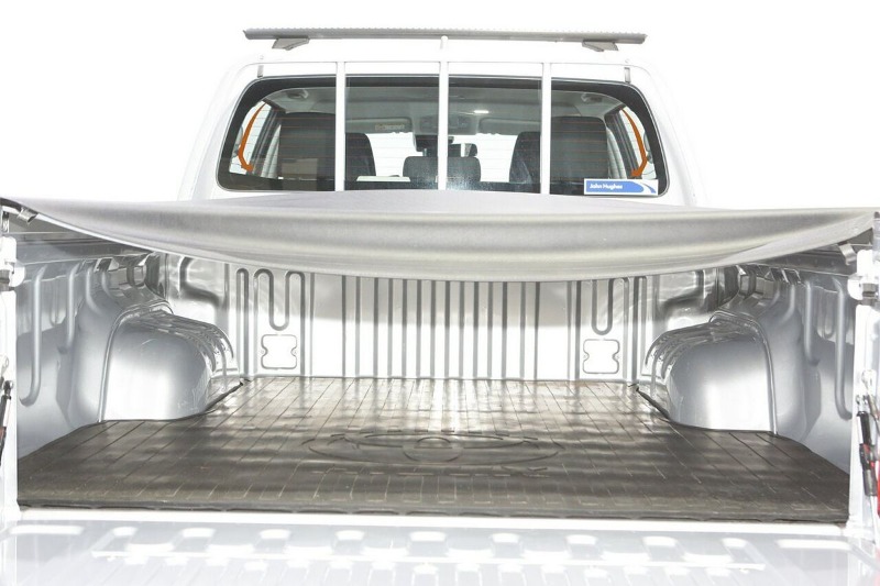 
								2025 Toyota Hilux SR GUN126R 4X4 full									