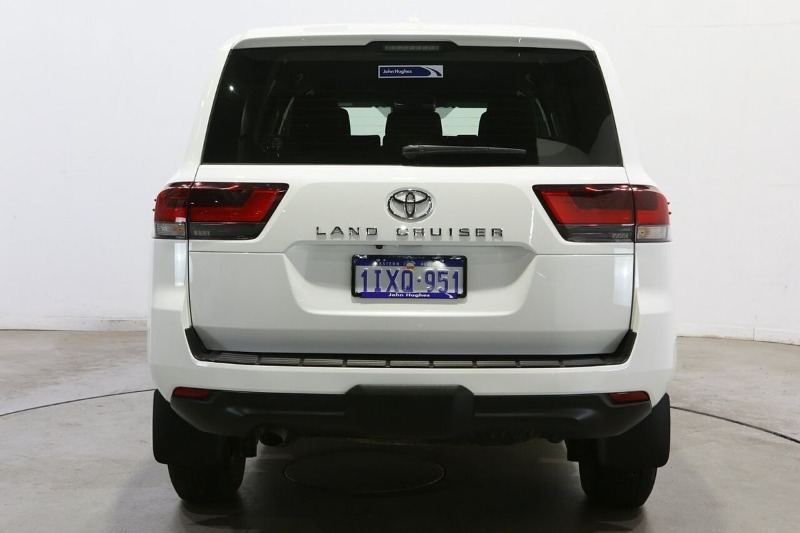 
								2024 Toyota Landcruiser GX FJA300R full									