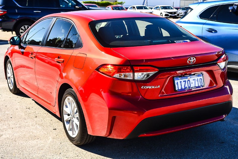 
								2019 Toyota Corolla SX MZEA12R full									